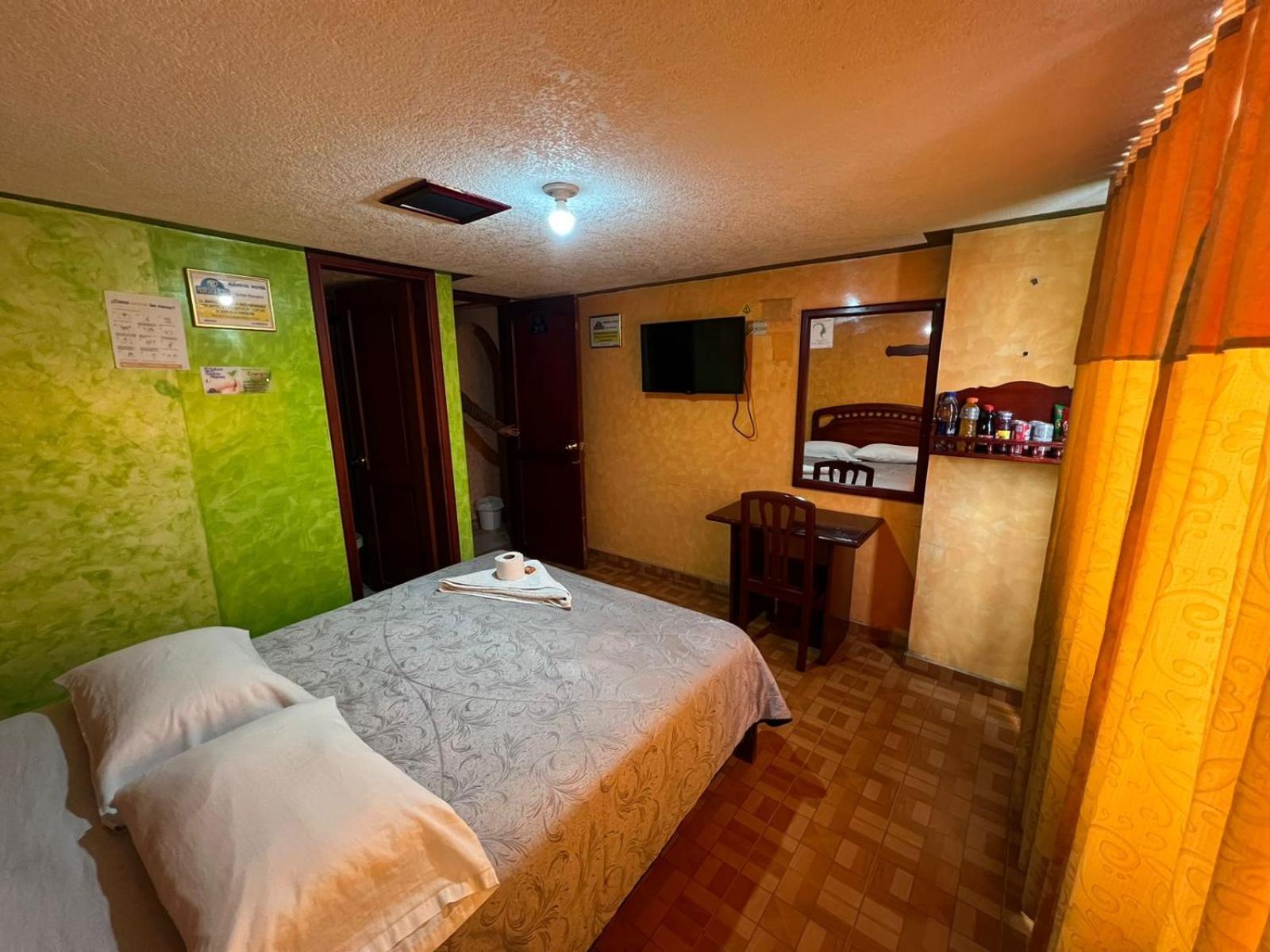 Double Room With Private Bathroom photo 2
