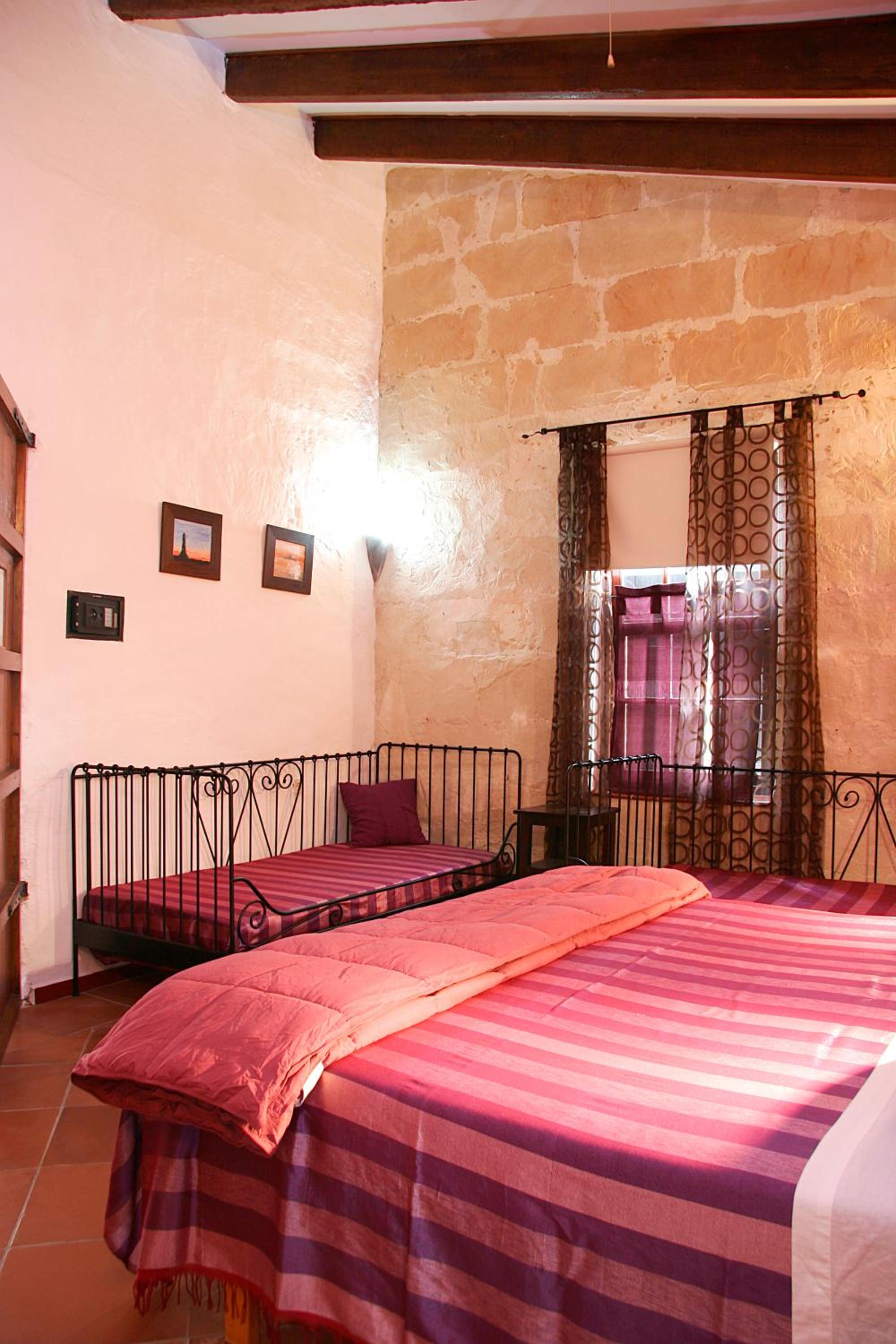 Quadruple Room - Photo 3