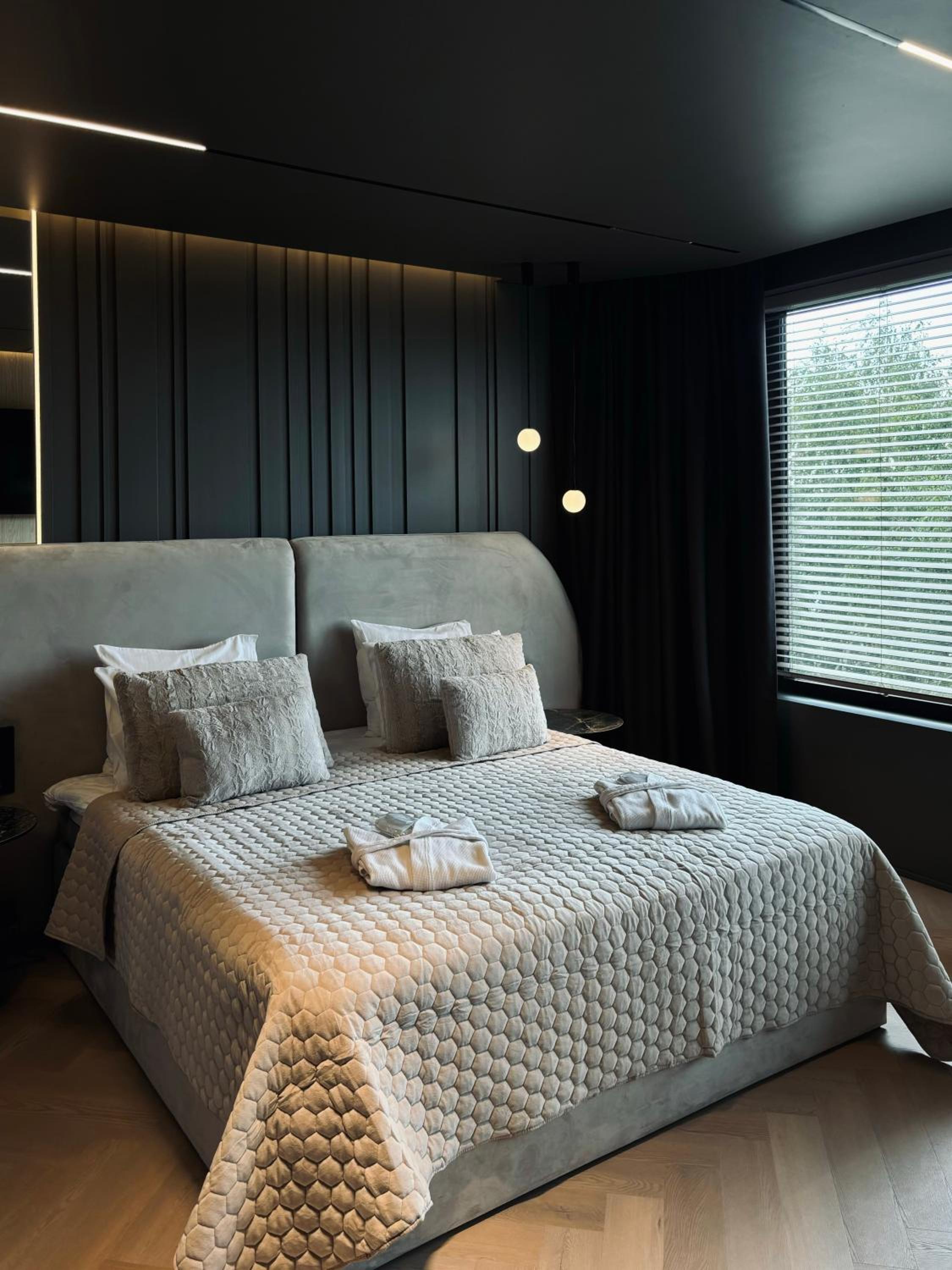 Penthouse Suite - Photo 5