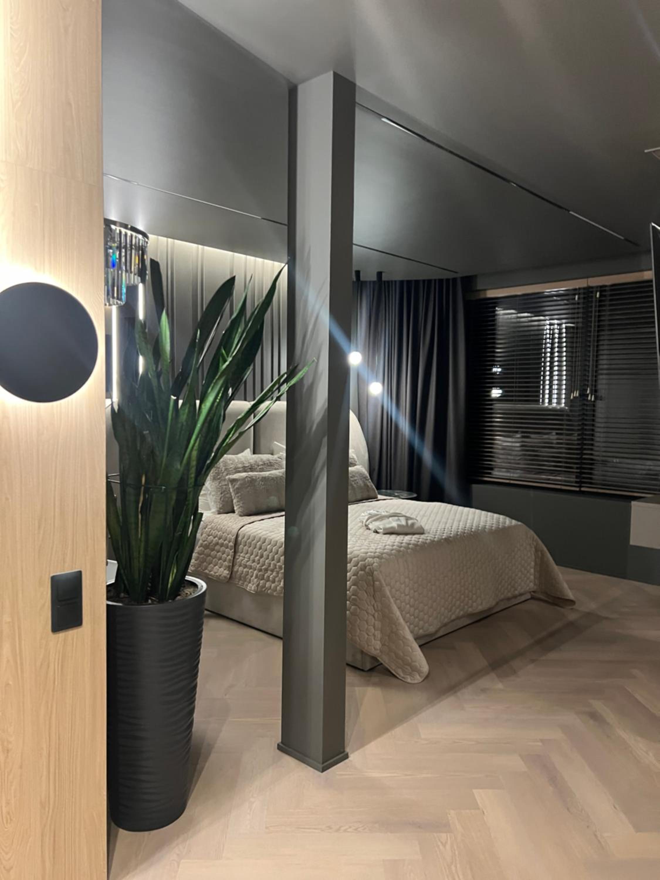 Penthouse Suite - Photo 1