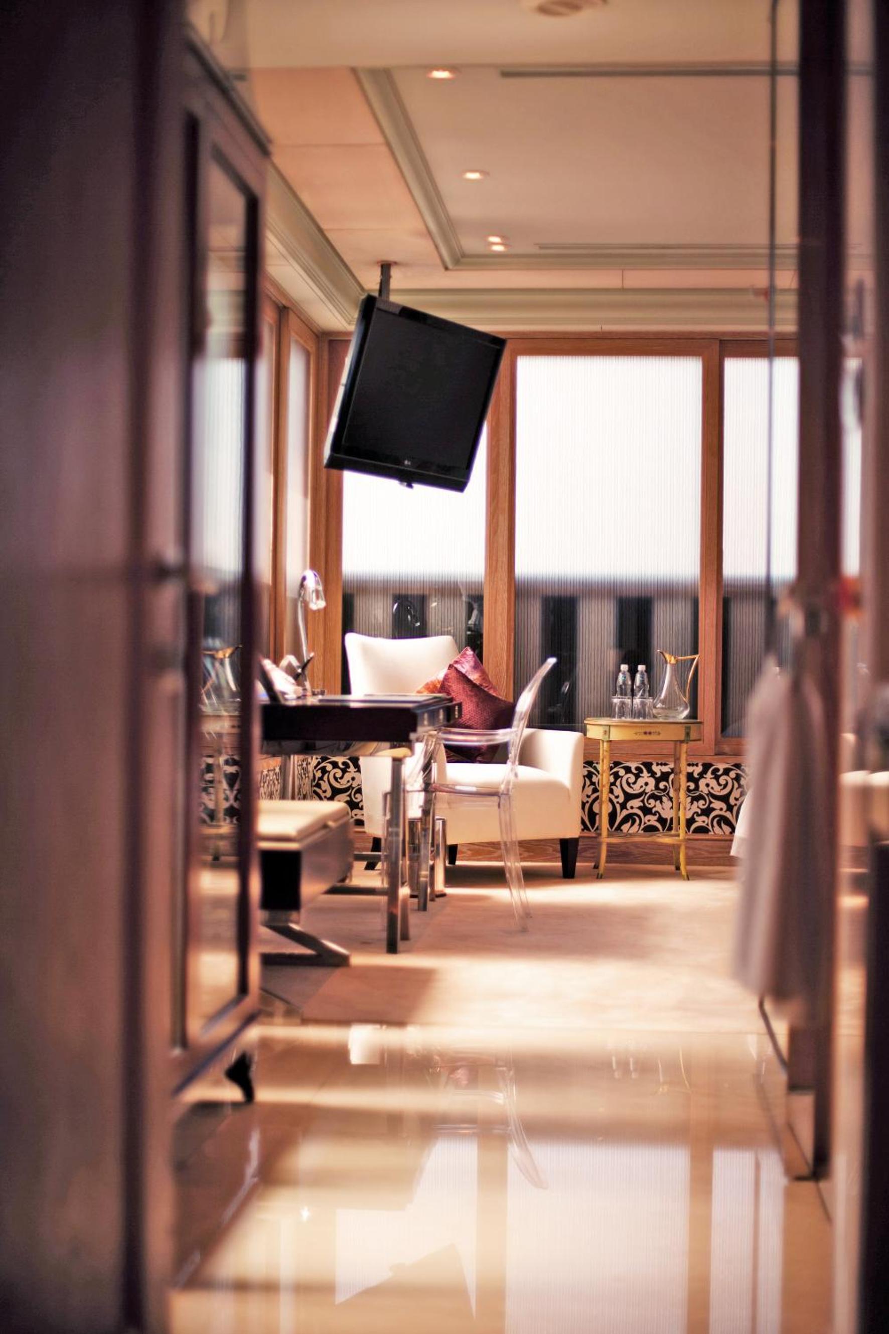 Suite with Spa Bath