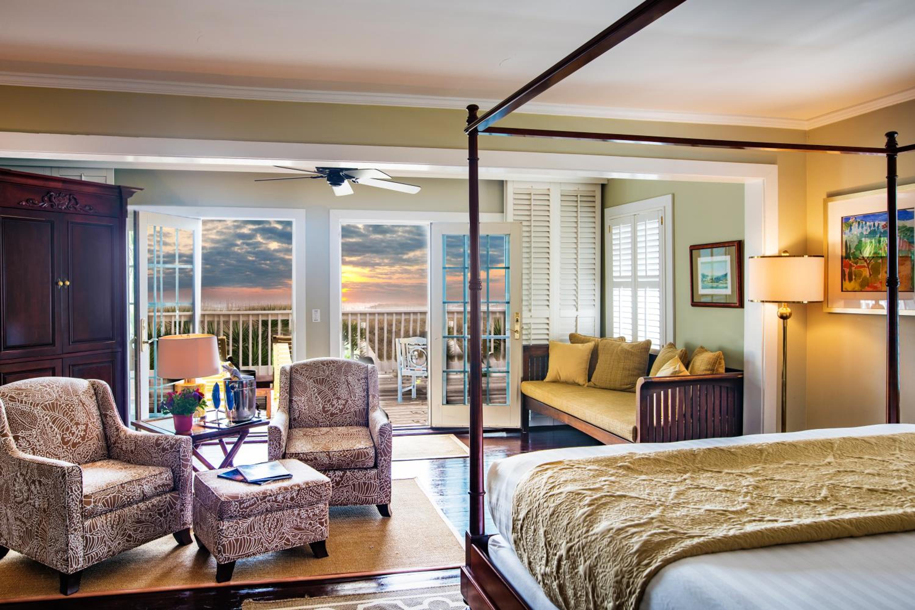 King Room with Sunset View - Photo 1