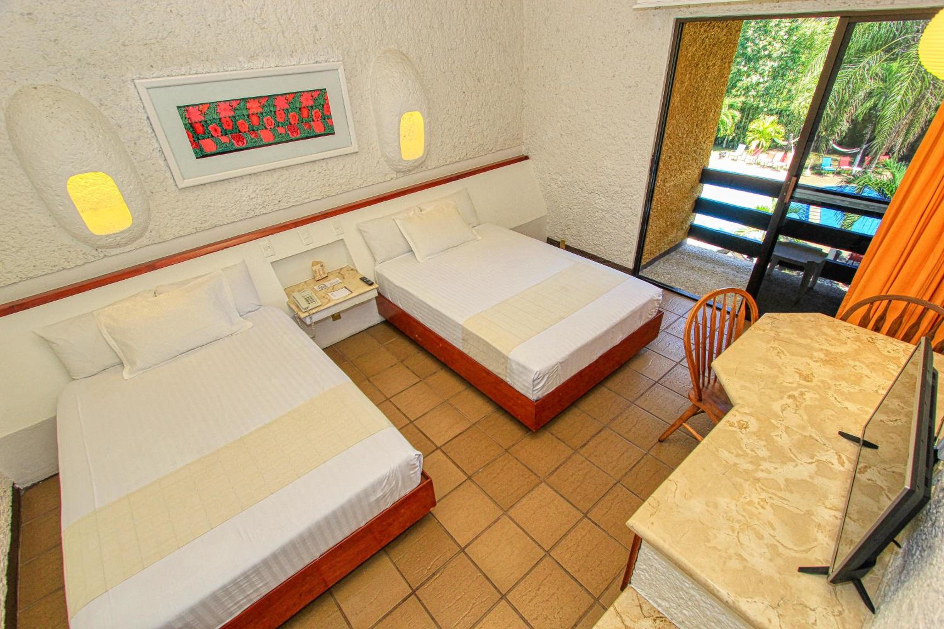 Double Room - Photo 3
