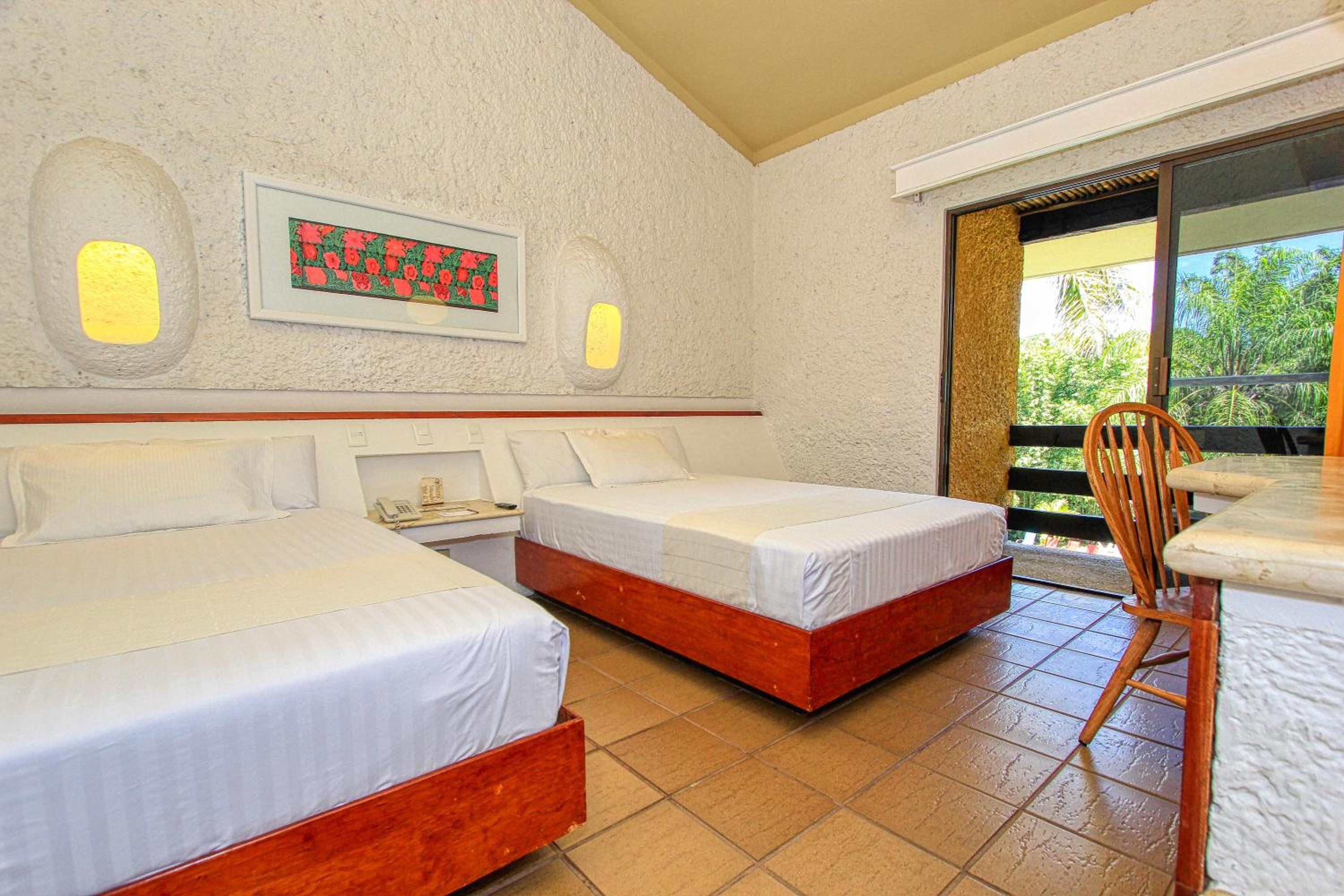 Double Room - Photo 7