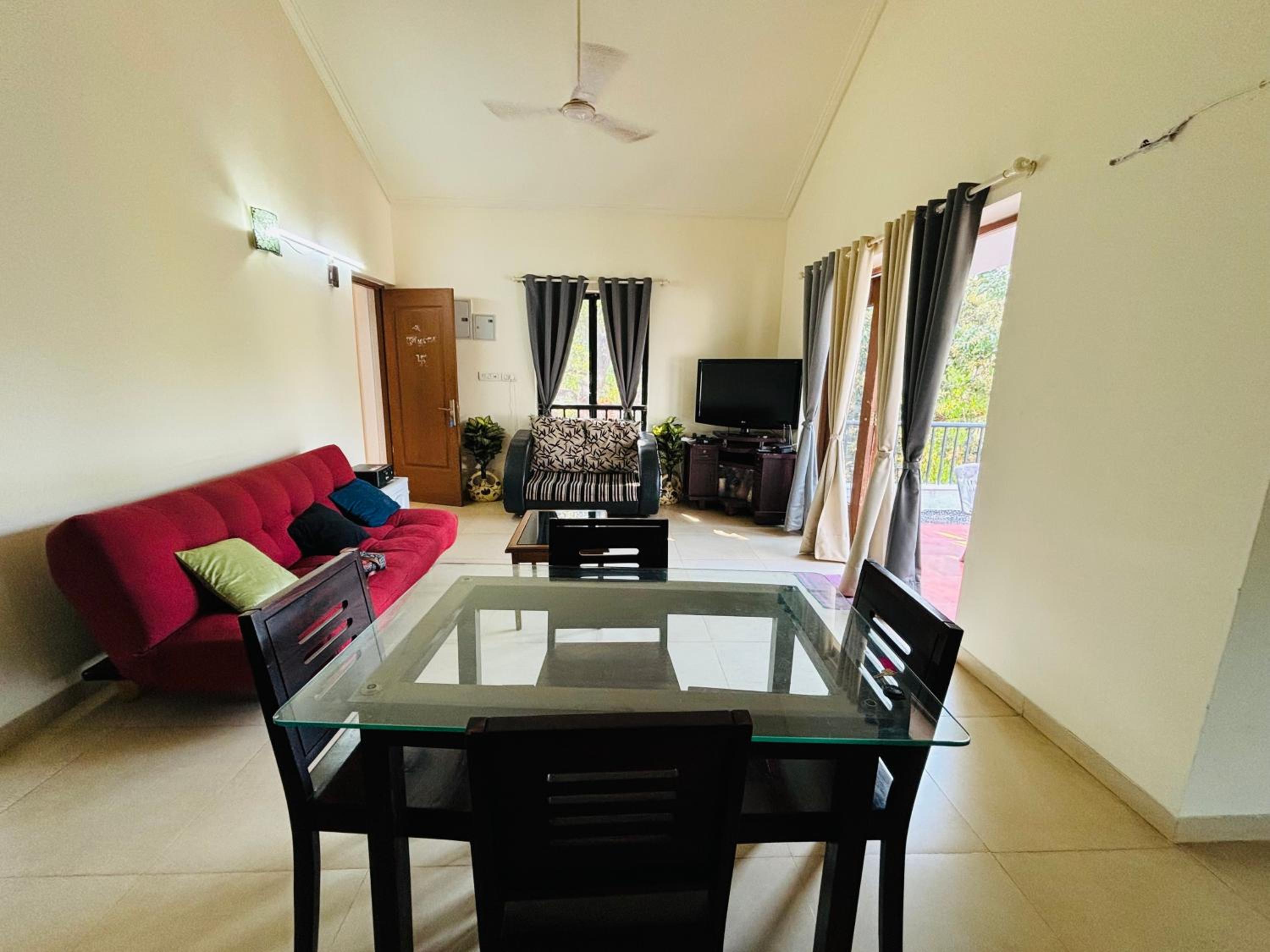 Two-Bedroom Apartment with Balcony photo 1