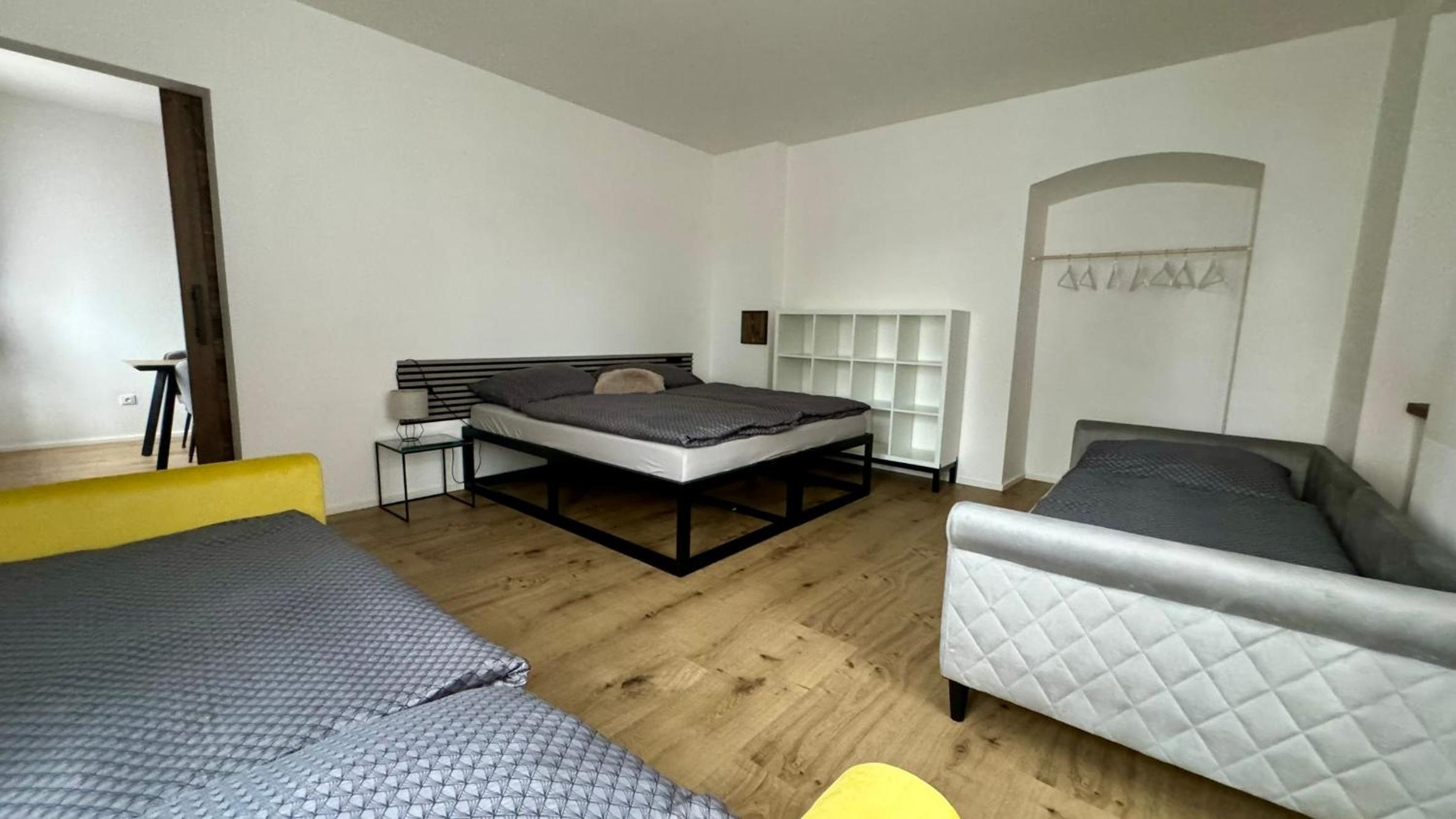 One-Bedroom Deluxe Apartment