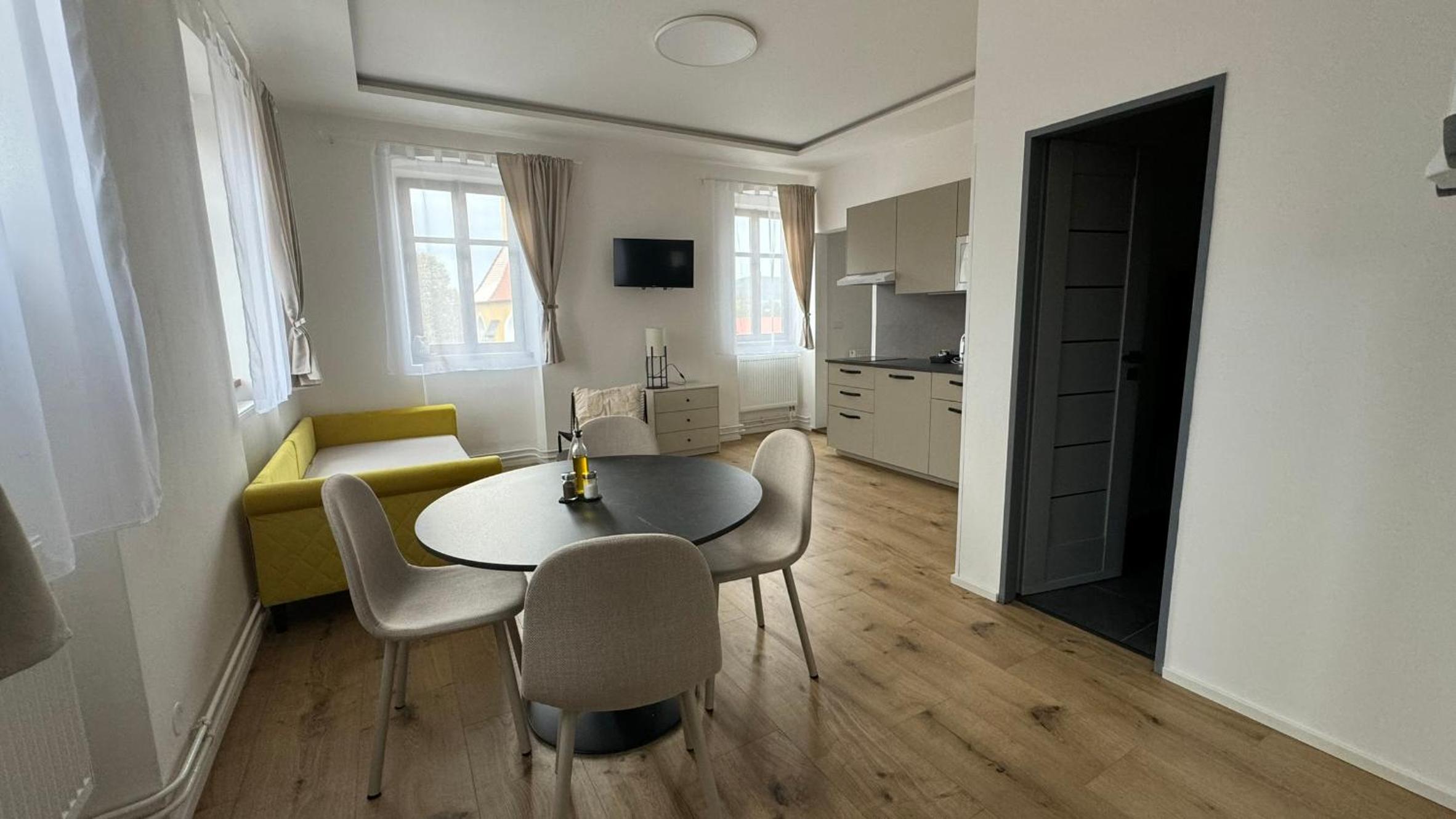 One-Bedroom Deluxe Apartment