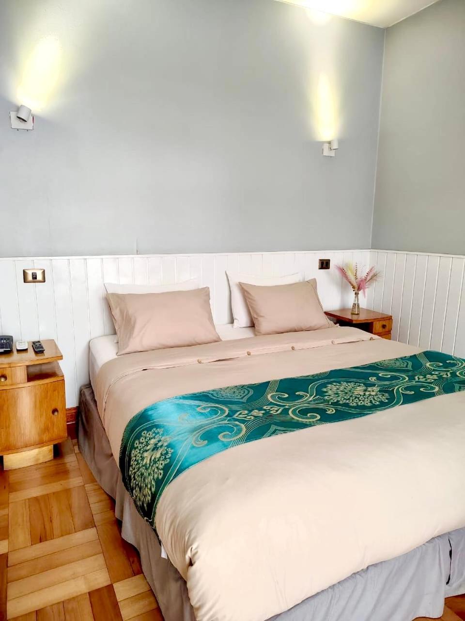 King Room with Balcony photo 2