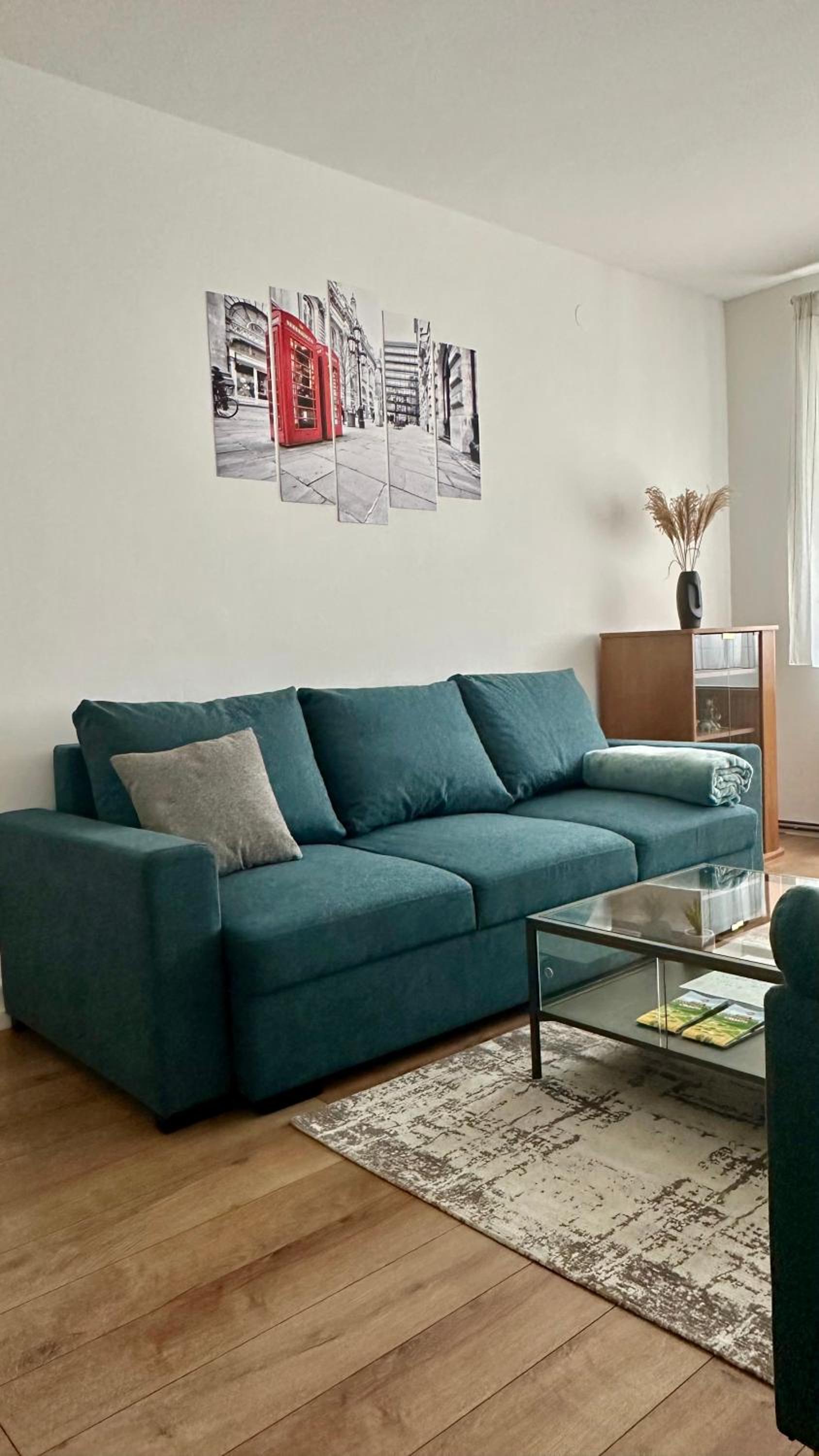 One-Bedroom Apartment