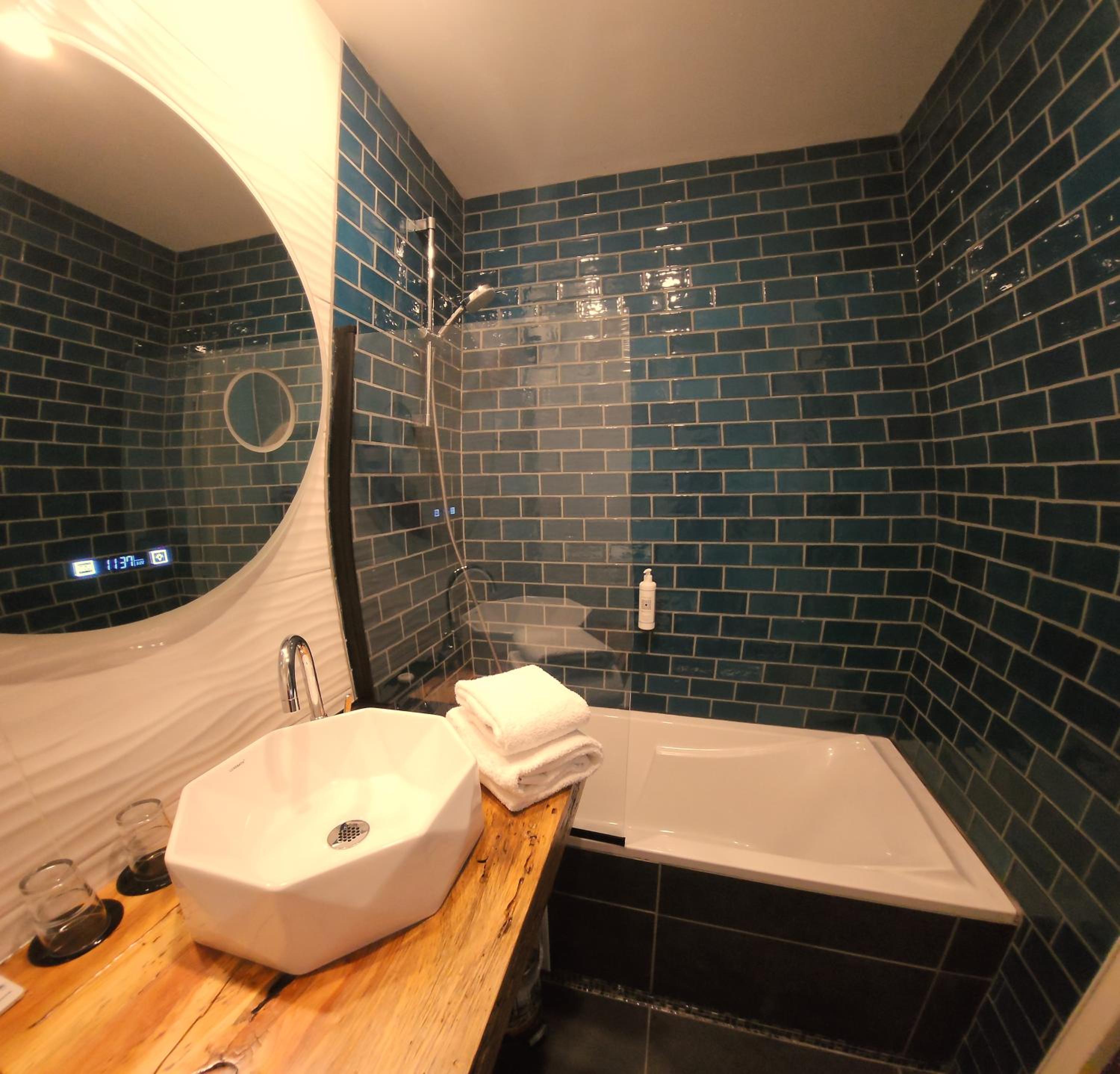 Deluxe Triple Room - Photo 6
