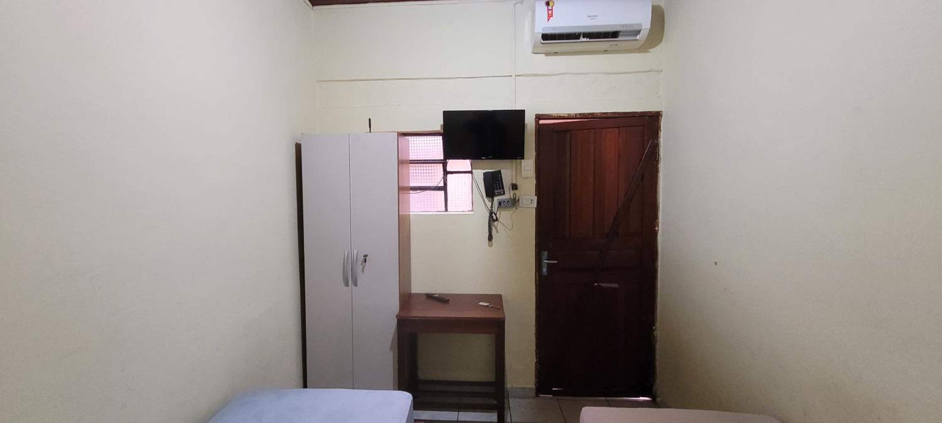 Mixed Dormitory Room photo 3