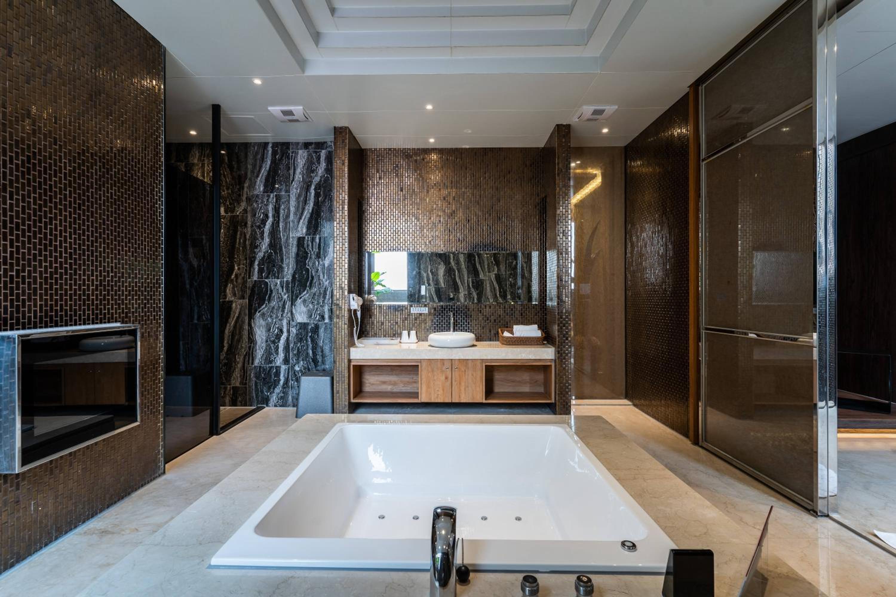 SLuxury Double Room - C(Check in after 21:00) - Photo 31