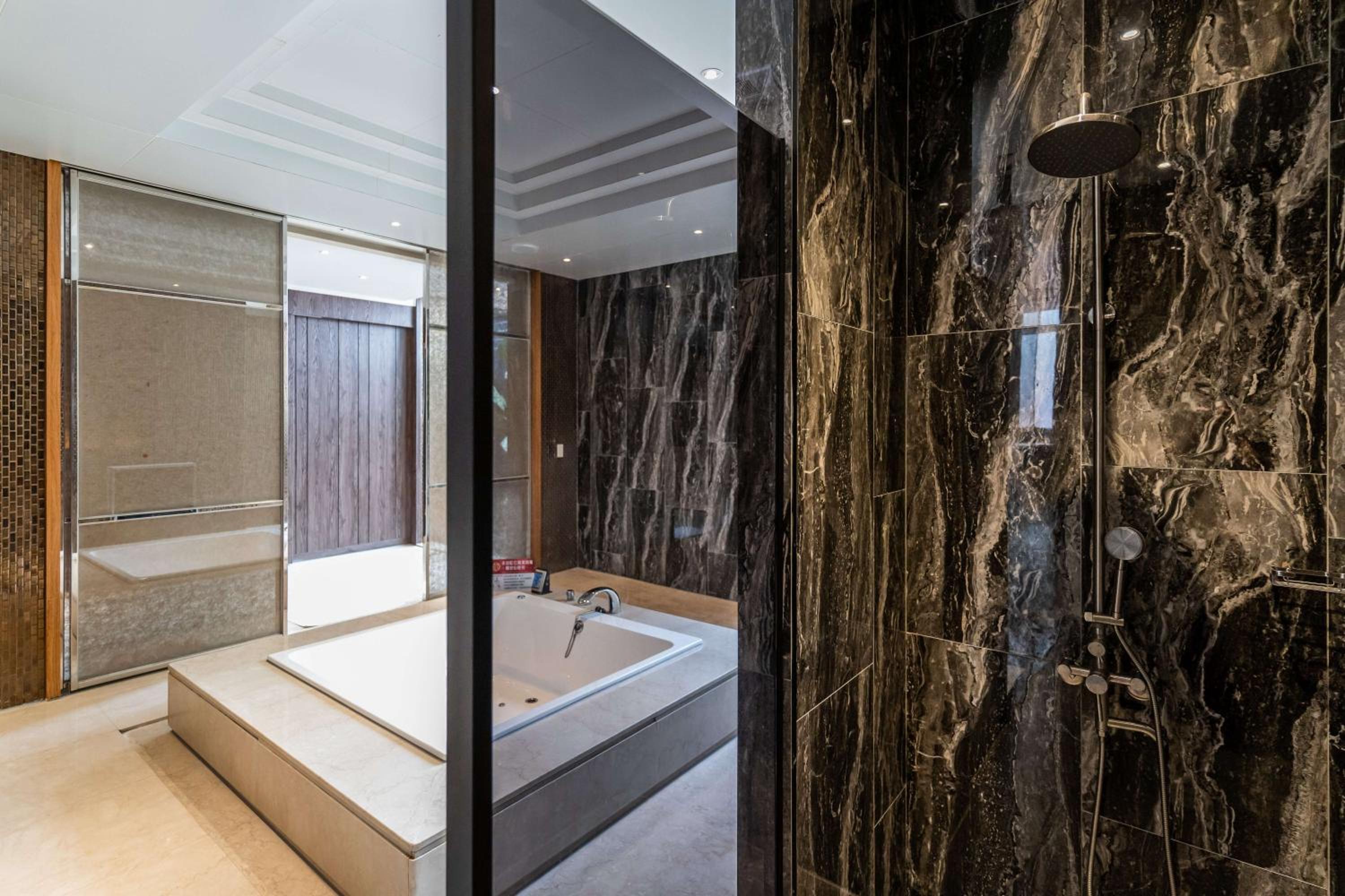 SLuxury Double Room - C(Check in after 21:00) - Photo 32