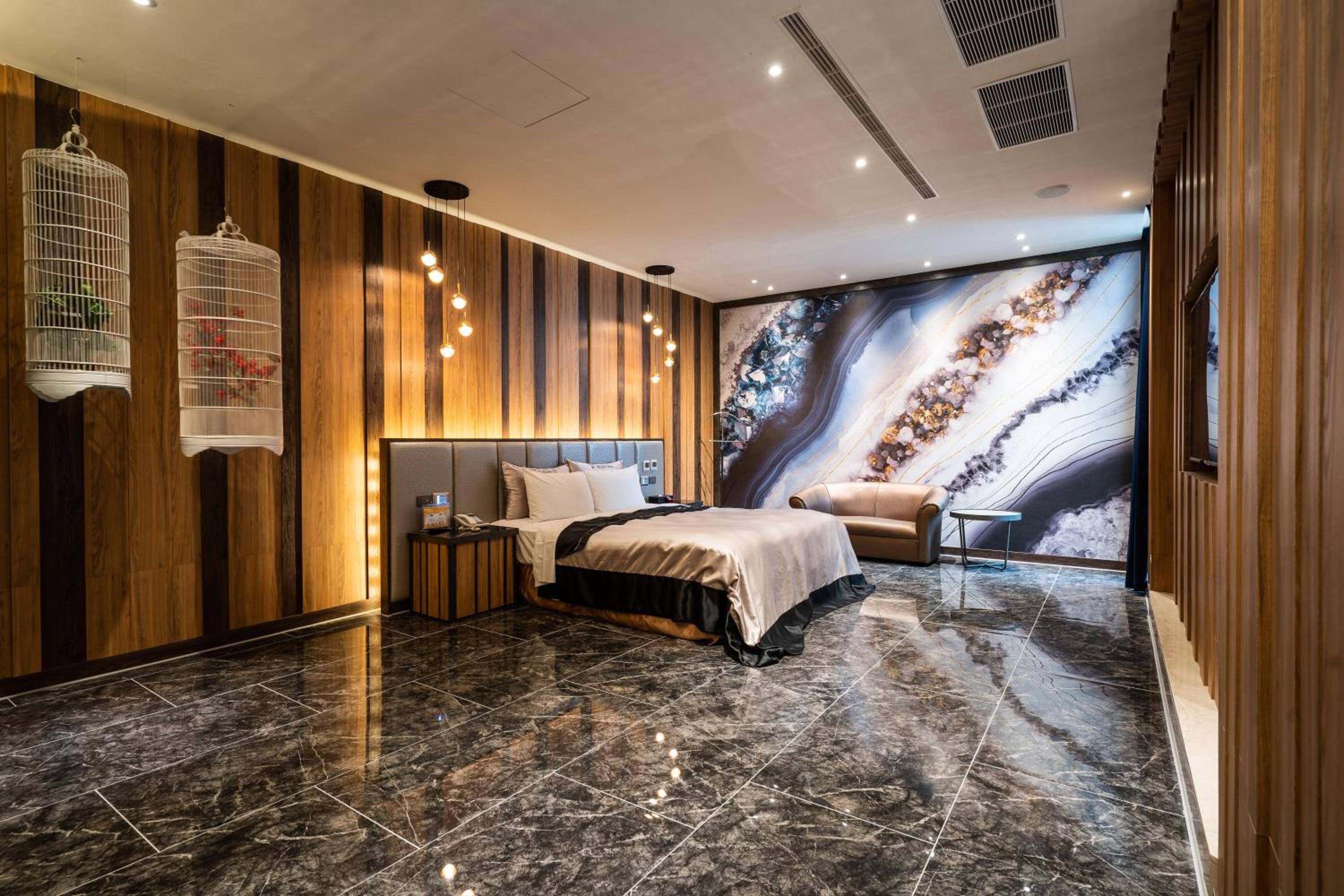 SLuxury Double Room - C(Check in after 21:00) - Photo 10
