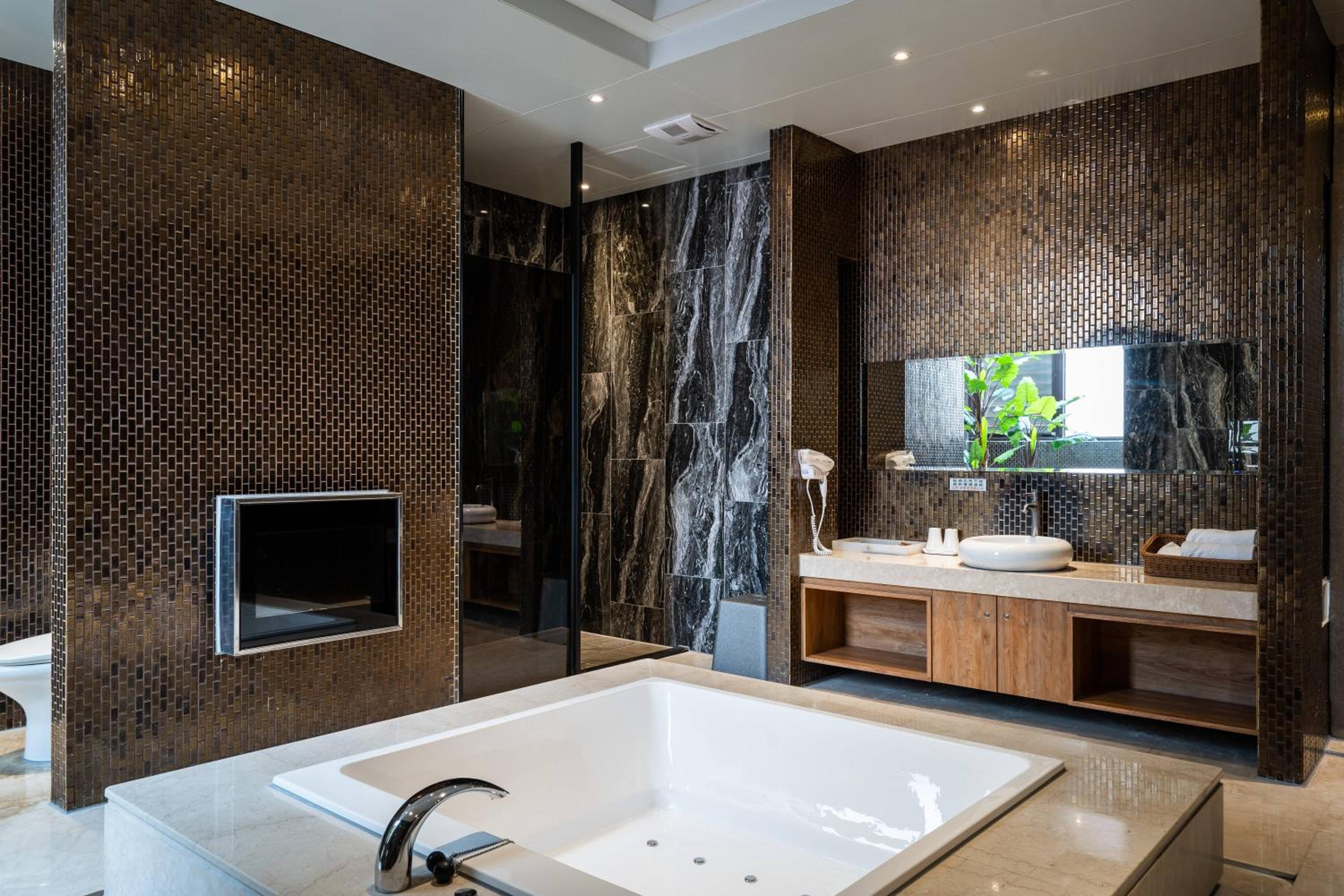 SLuxury Double Room - C(Check in after 21:00) - Photo 30