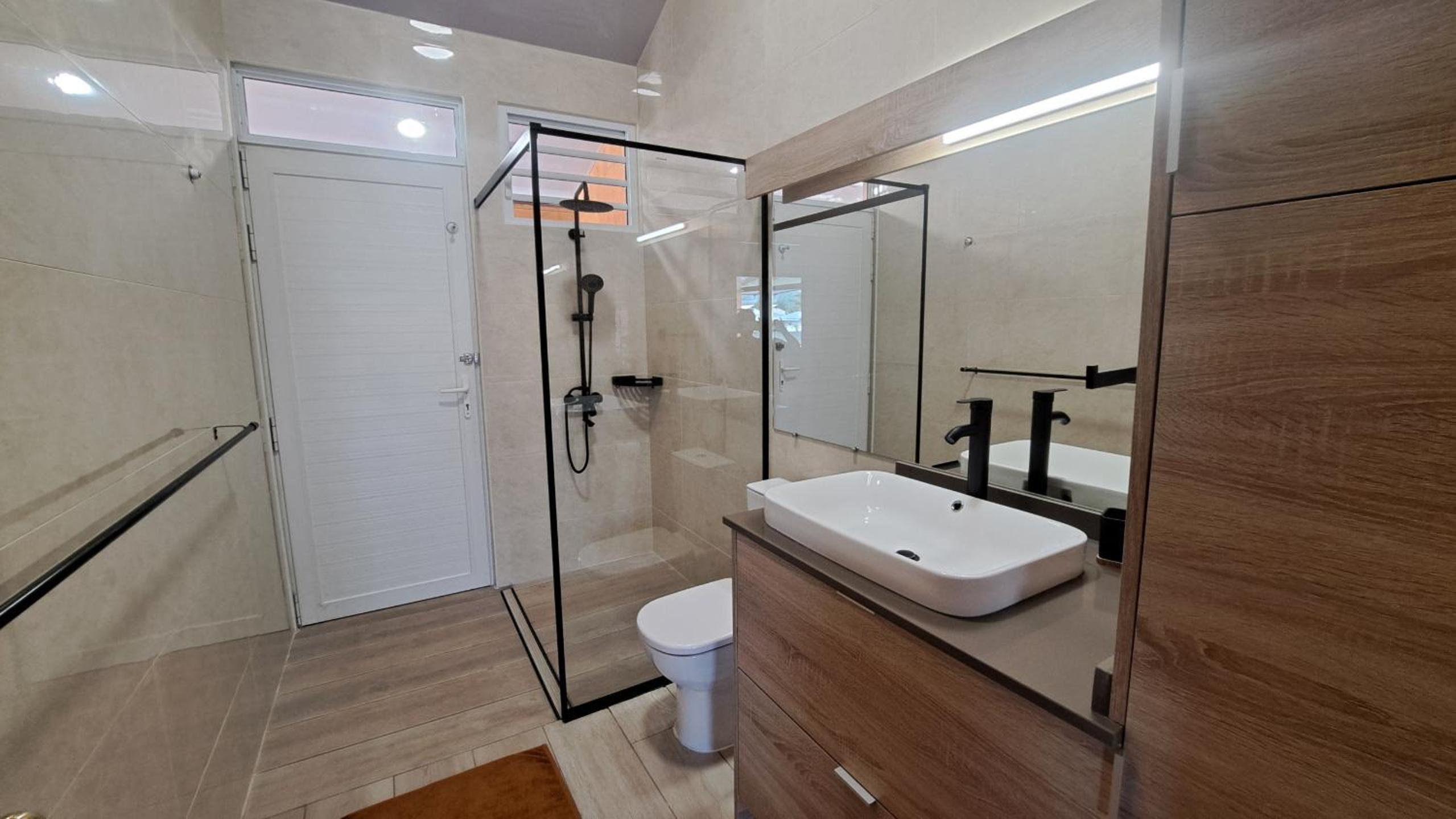 One-Bedroom Bungalow photo 2
