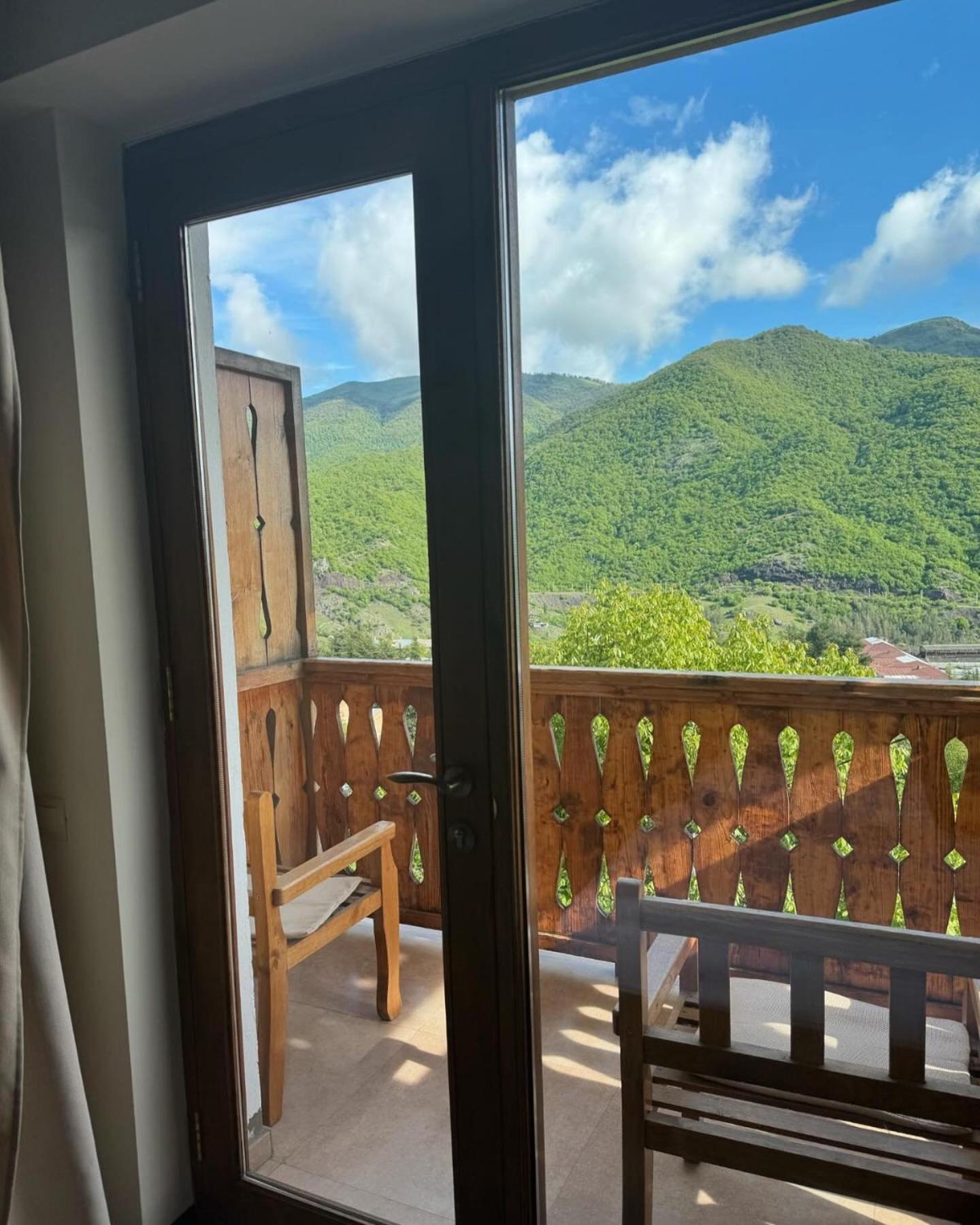 Double Room with Balcony (2 Adults + 1 Child) photo 3