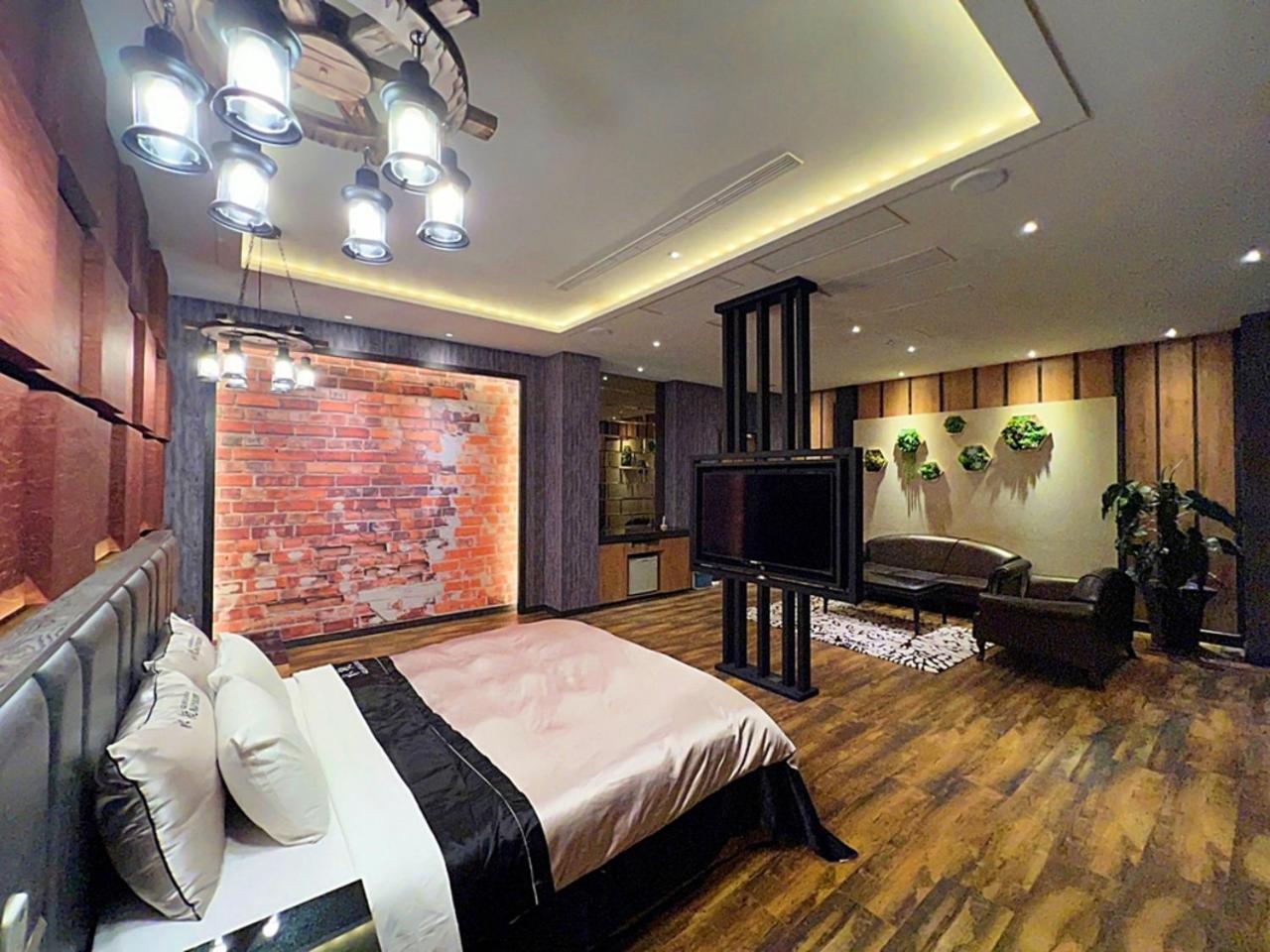 Superior Double Room (Check-in after 18:00) - Photo 17