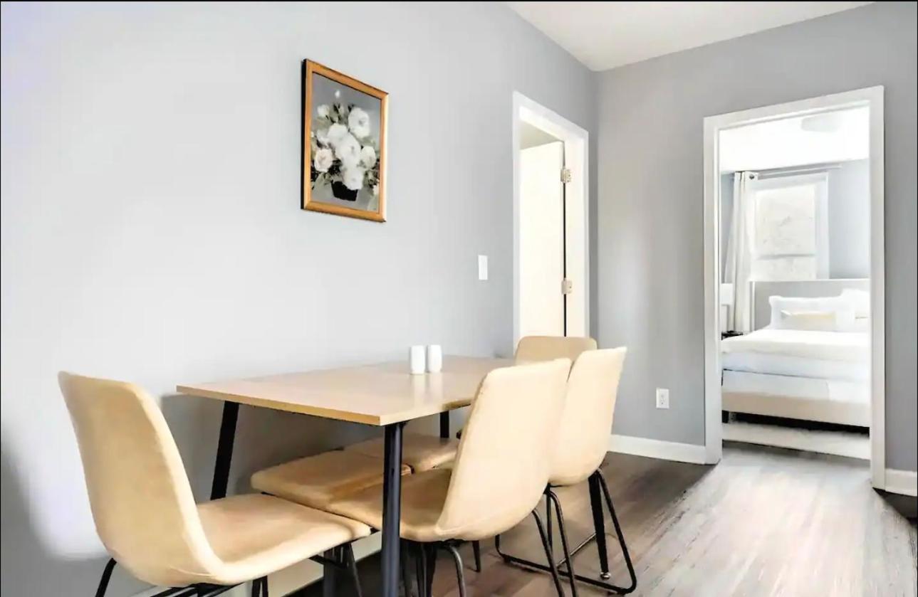 Two-Bedroom House photo 3