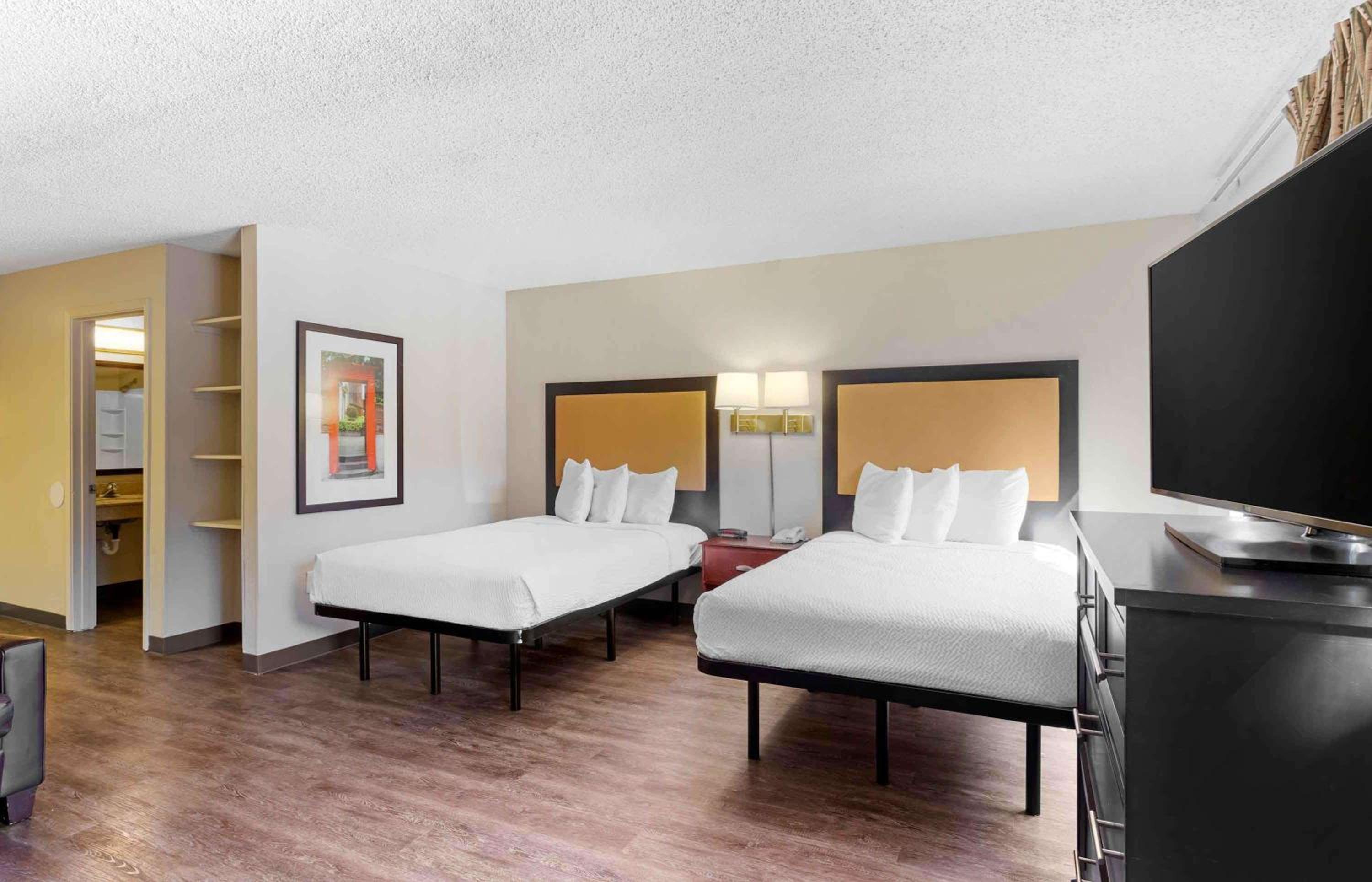 One Bedroom Suite with 2 Double Beds - Non-Smoking - Photo 11