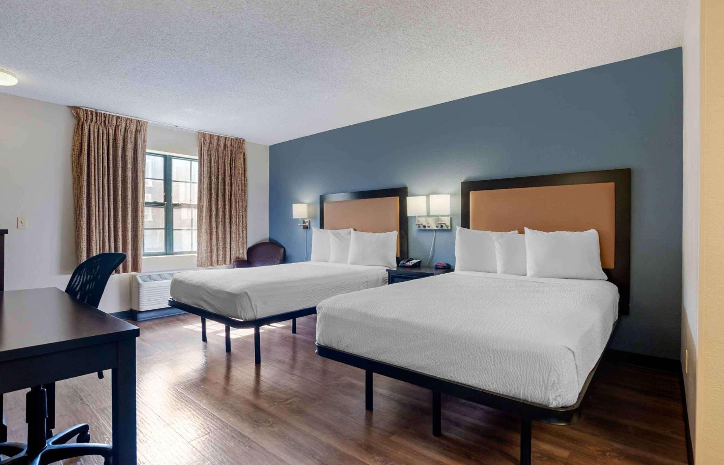 Studio with 2 Double Beds - Non-Smoking - Photo 2