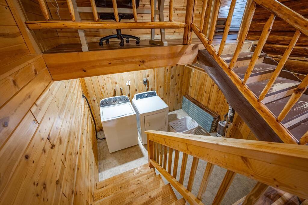 Five-Bedroom House photo 3