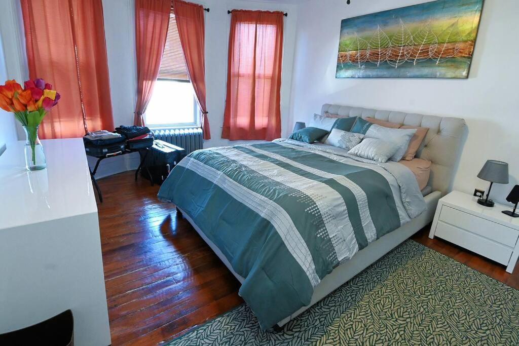 Two-Bedroom Apartment photo 3