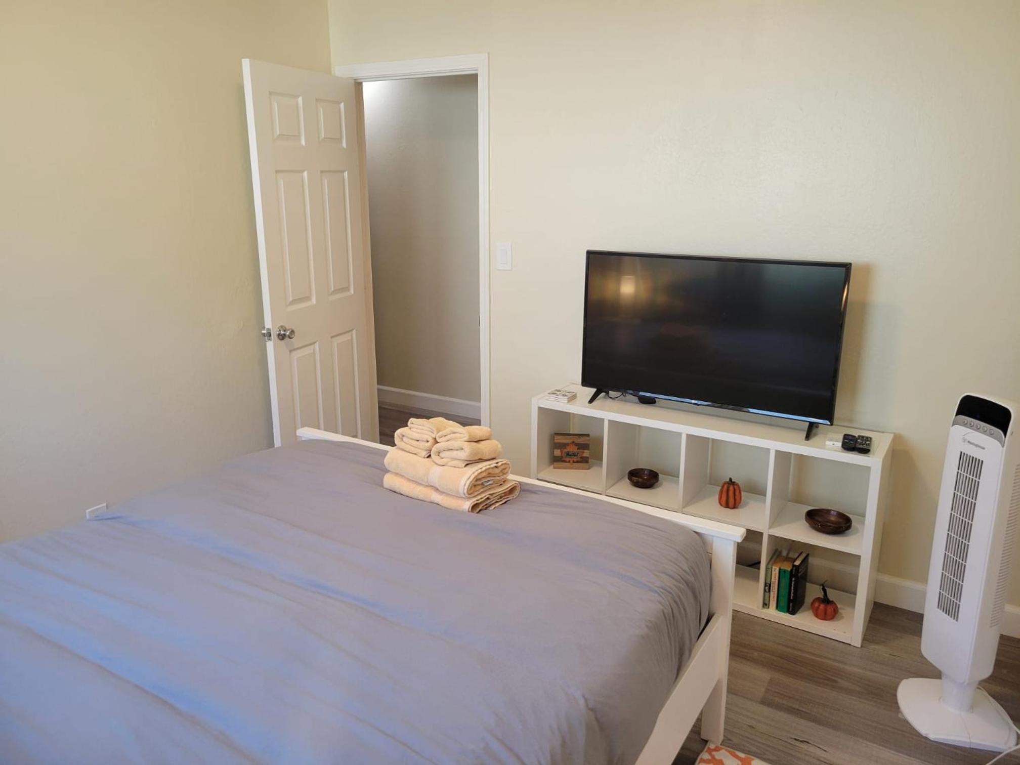 Four-Bedroom House photo 3