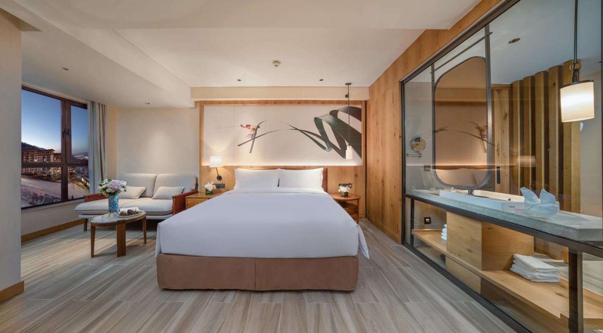 Standard King Room - High Floor