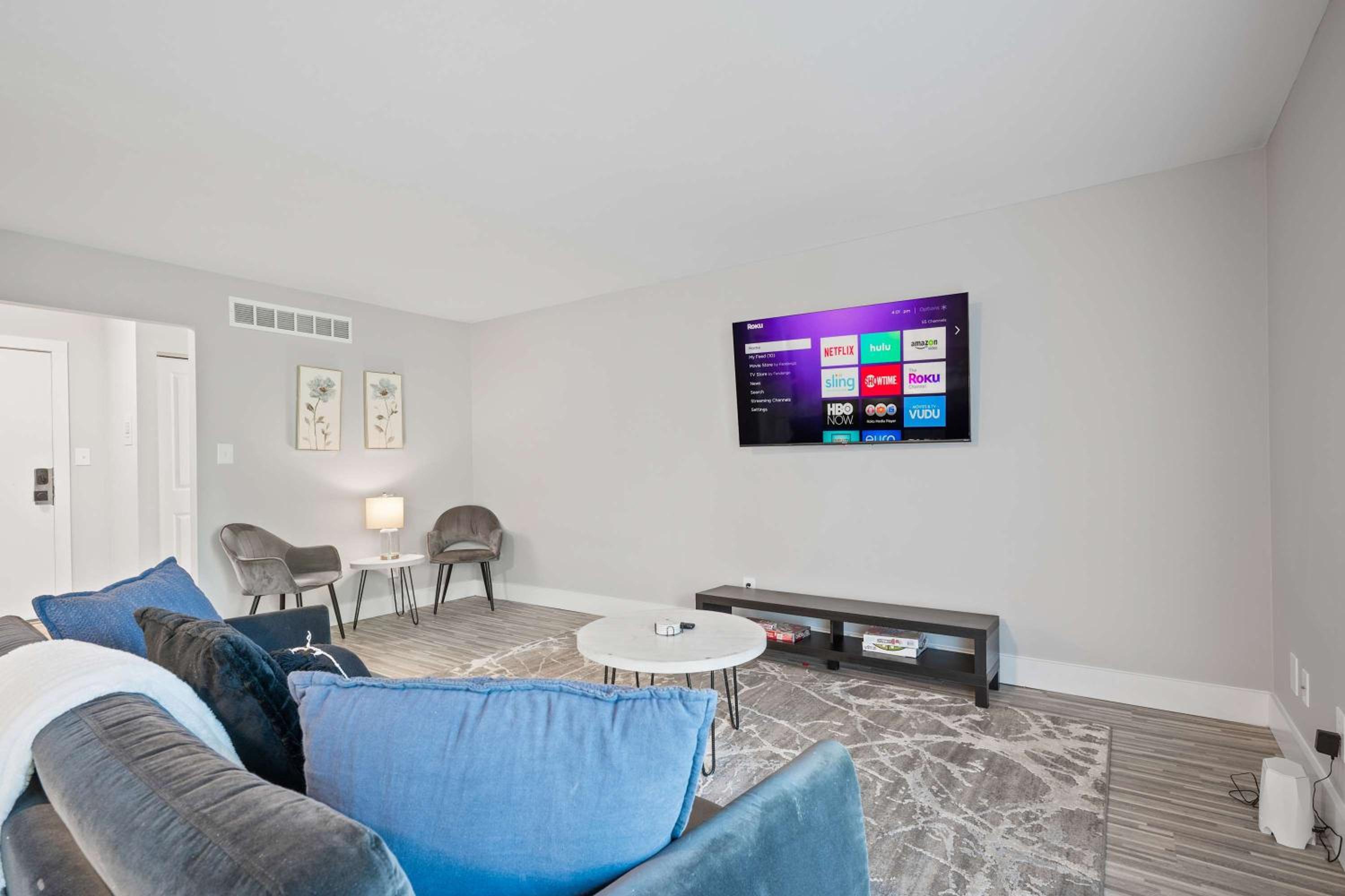 Apartment photo 1