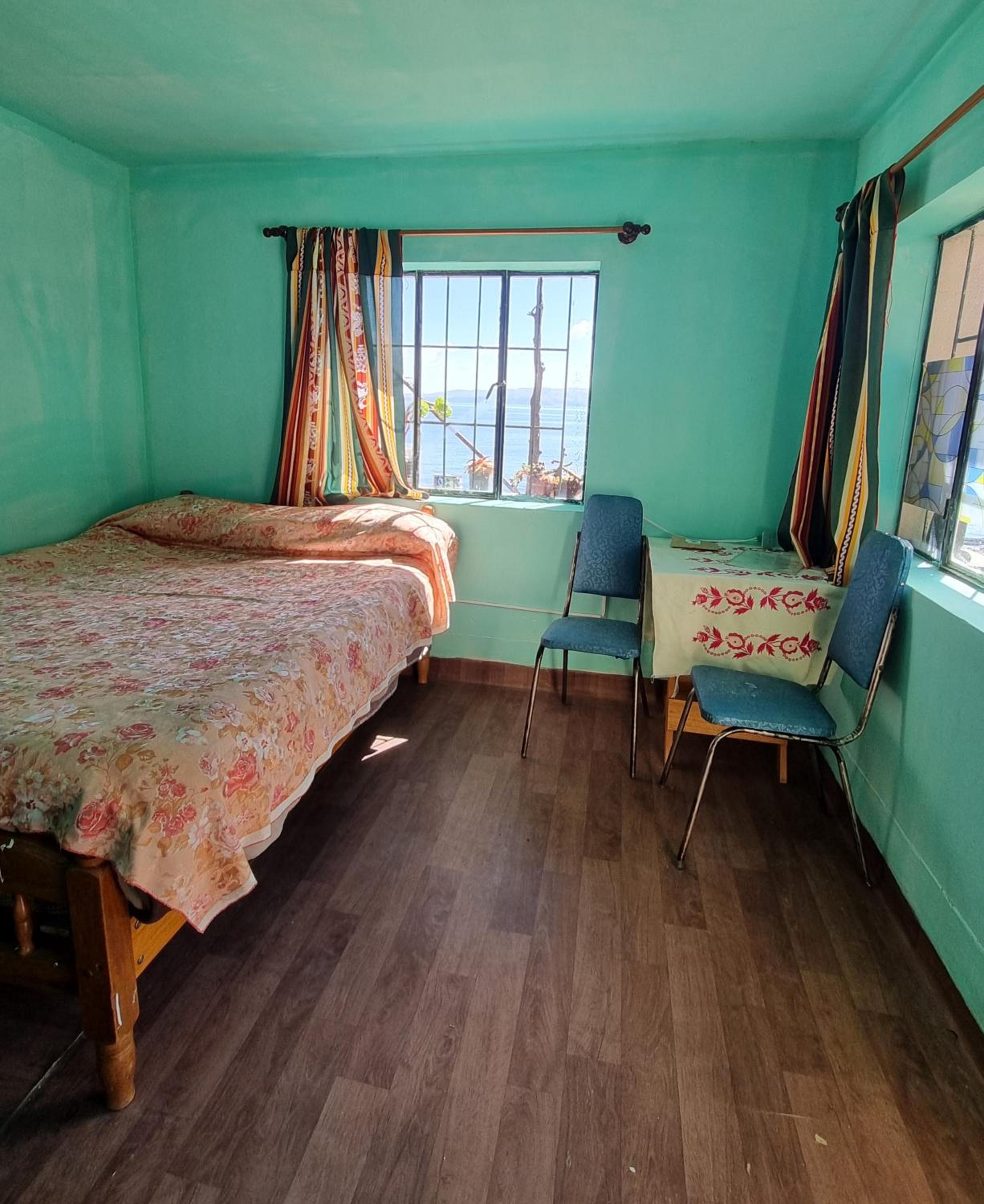 Double Room with Shared Bathroom photo 2