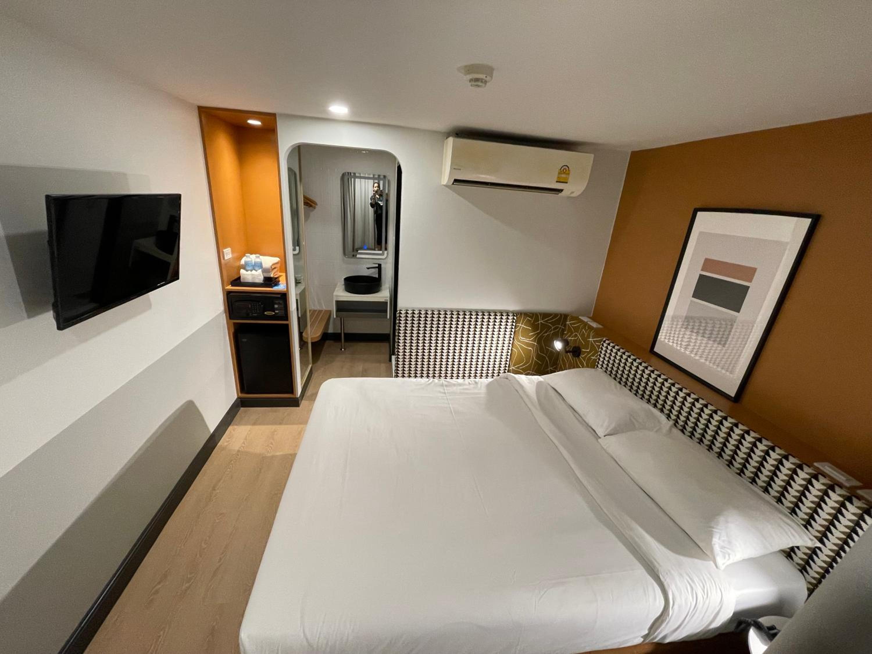Superior Double or Twin Room photo 3
