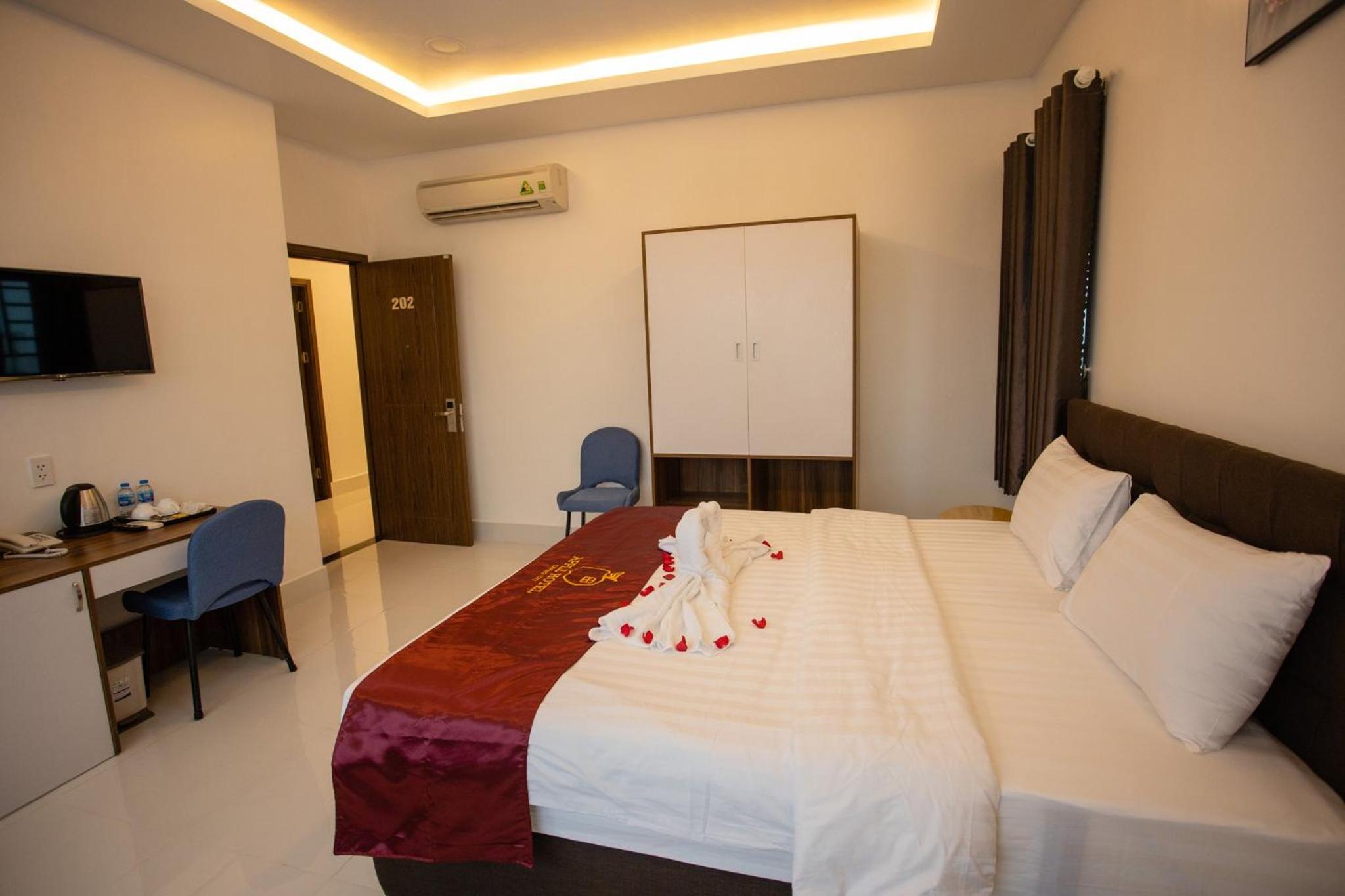 Deluxe Double Room - Photo 10