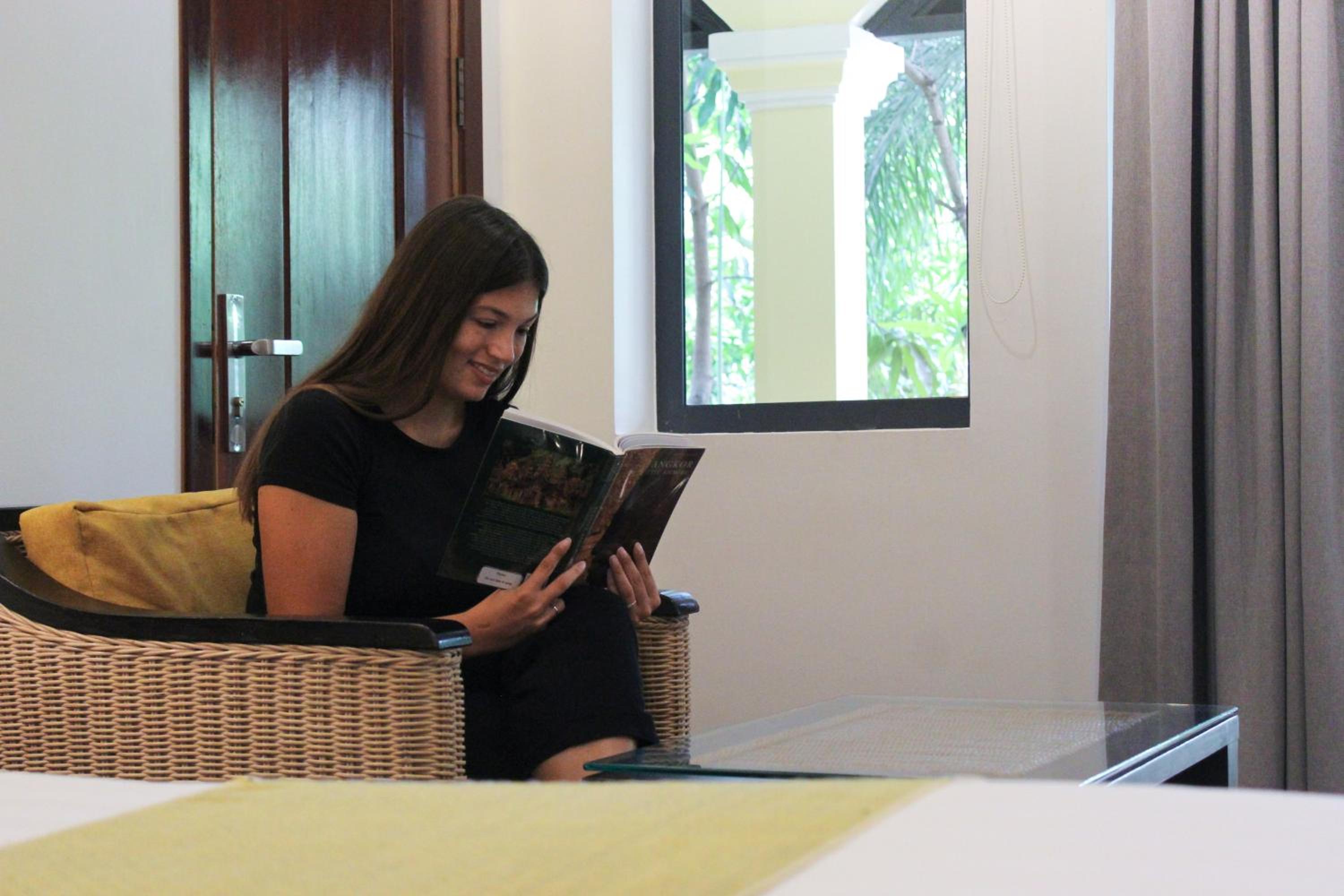 Deluxe Double Room with Balcony - Photo 15