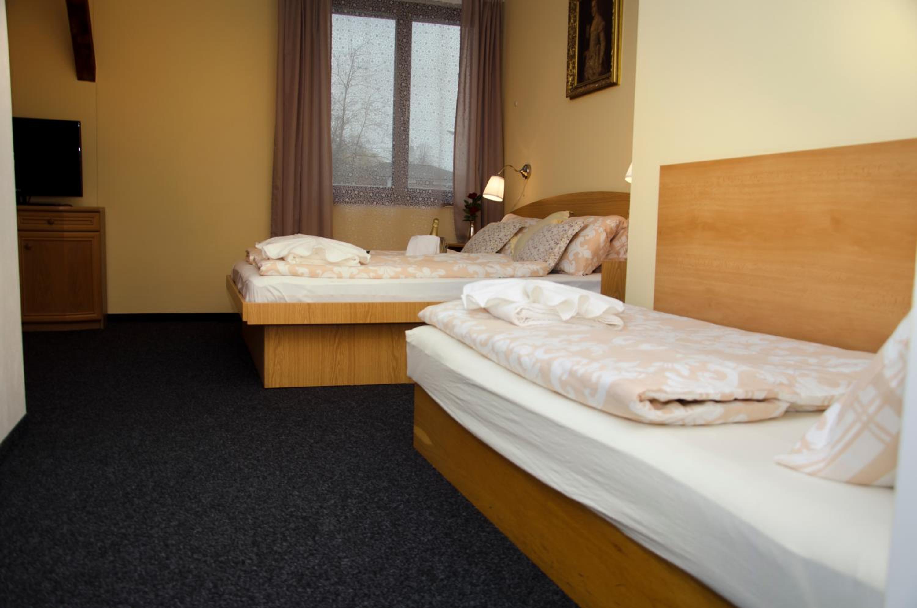 Triple Room with Terrace