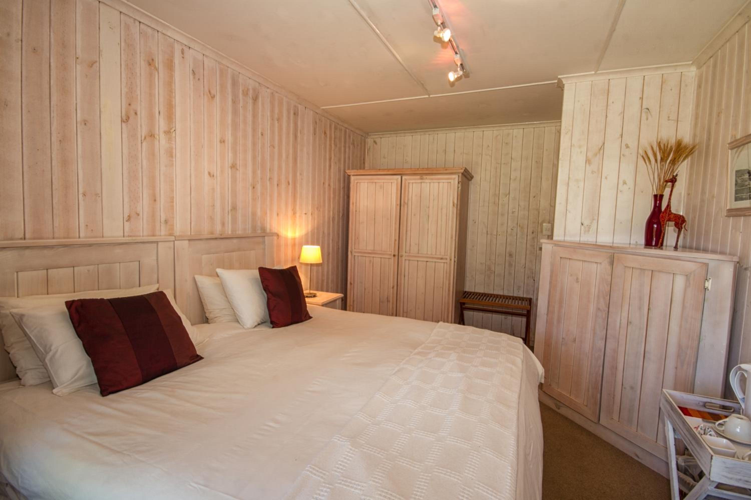 Standard Double or Twin Room photo 1