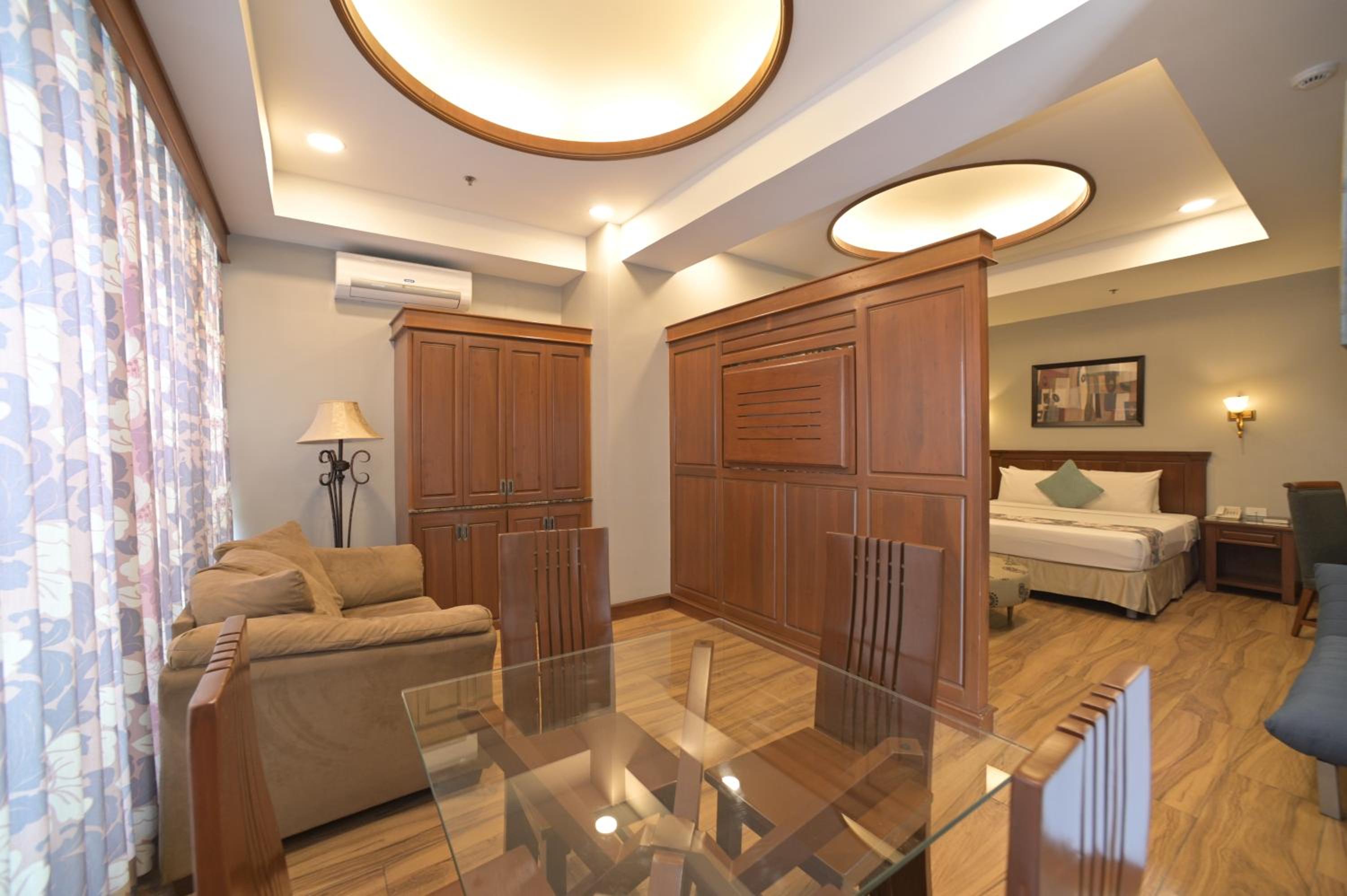 King Suite