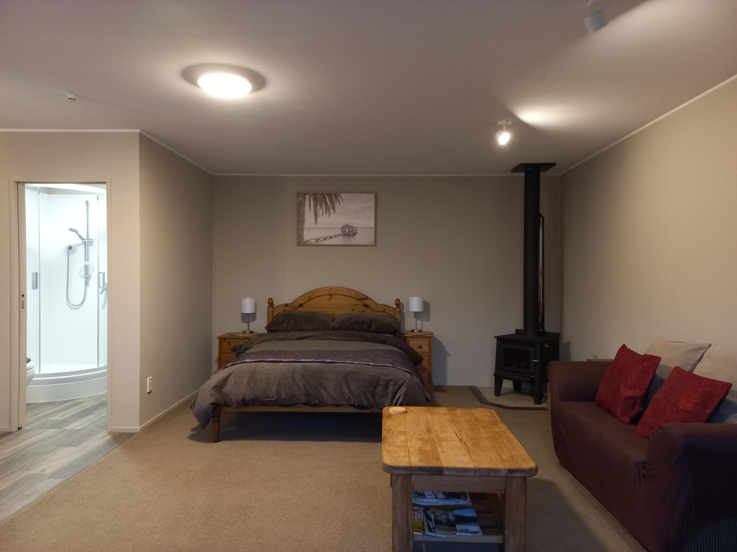 Studio Apartment photo 3
