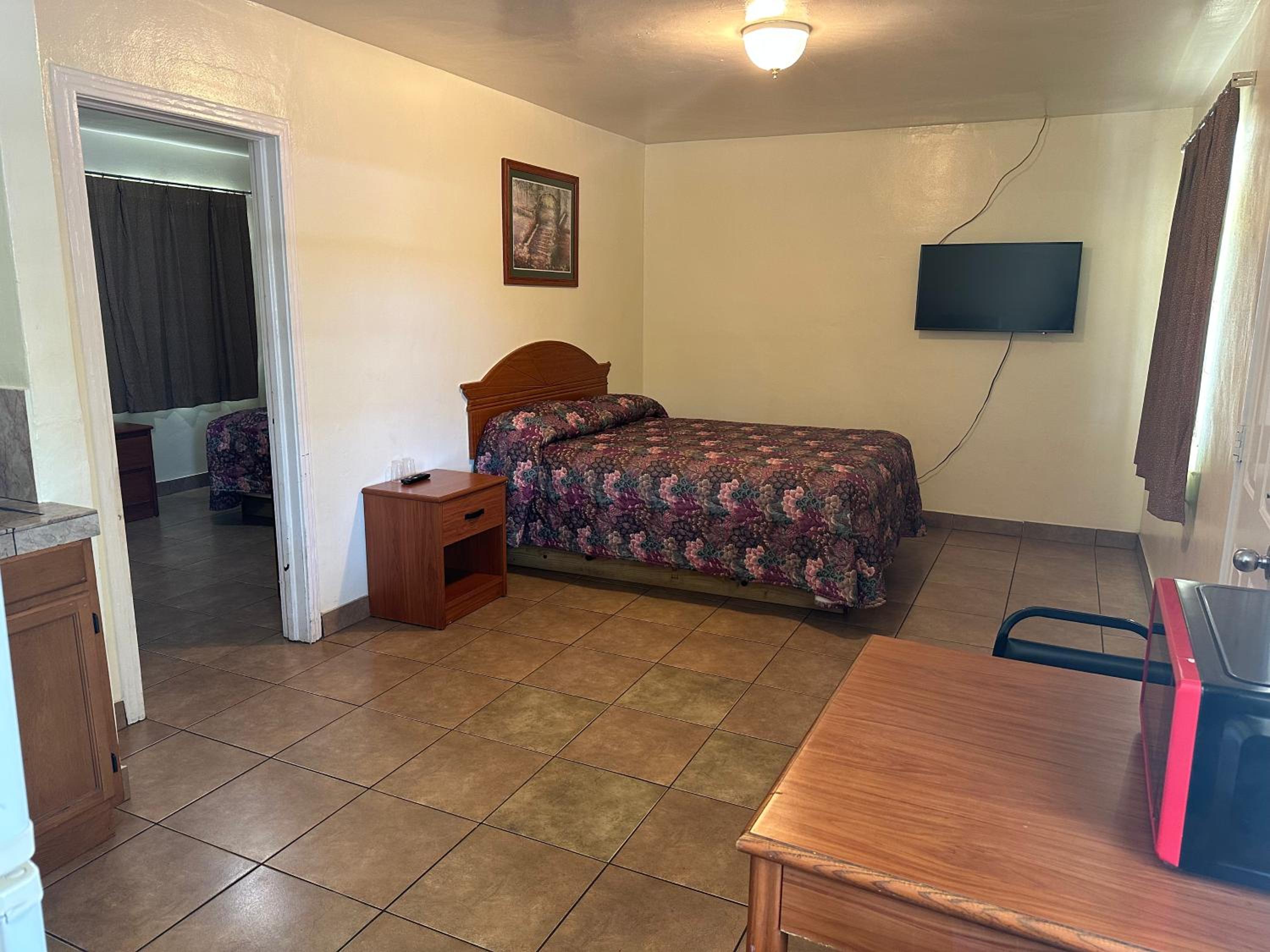 Double Room - Non-Smoking 