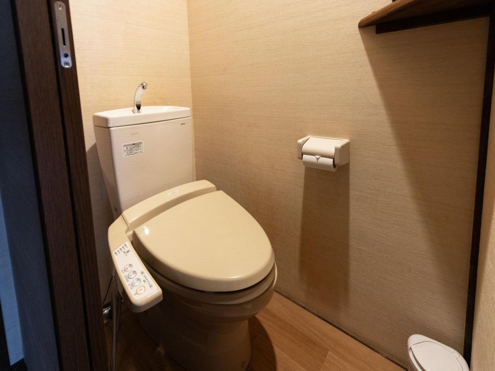 Japanese-Style Room with Private Bathroom - Photo 6