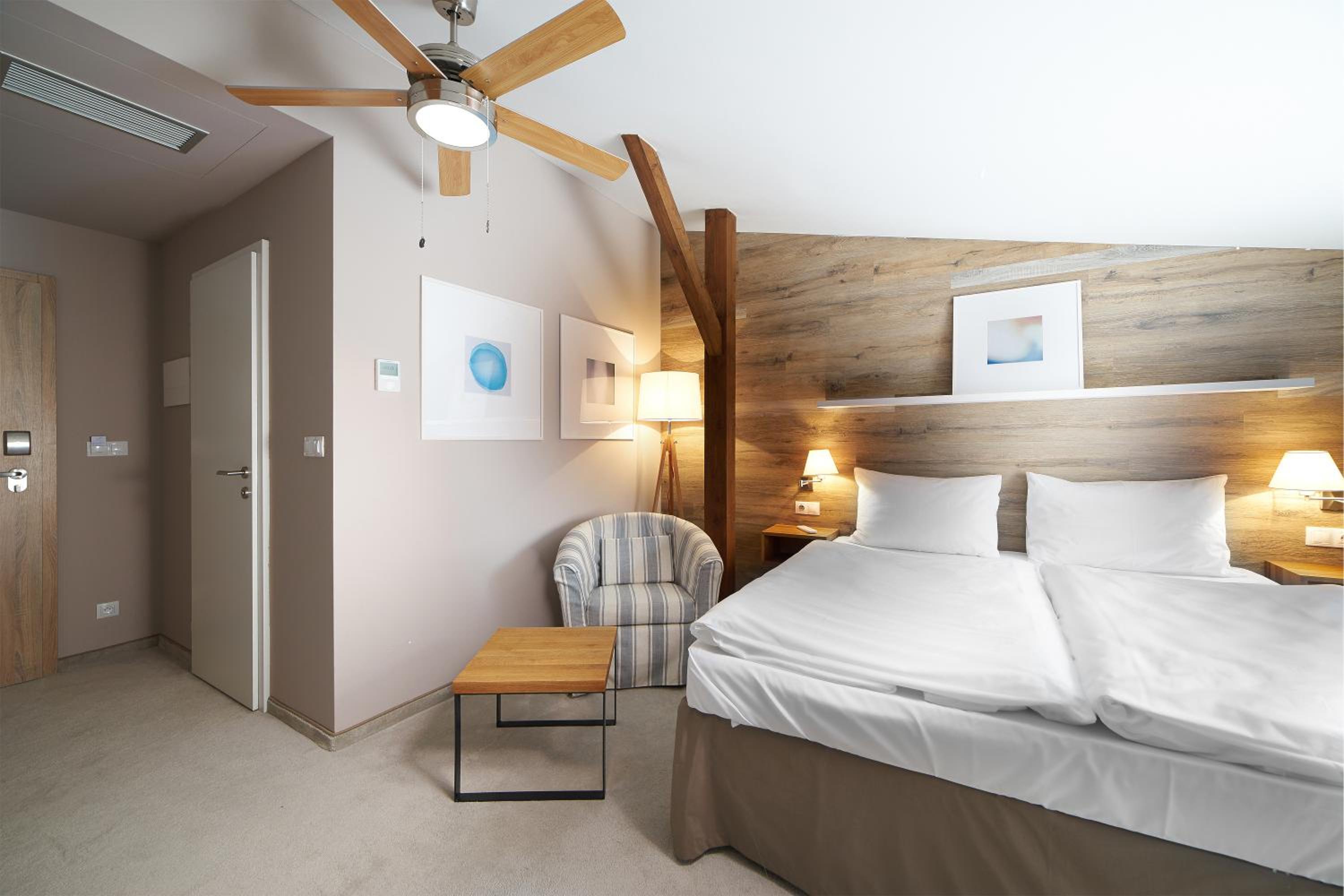 Special Offer - Superior Double Room with Balcony and Forest View with Romantic Package