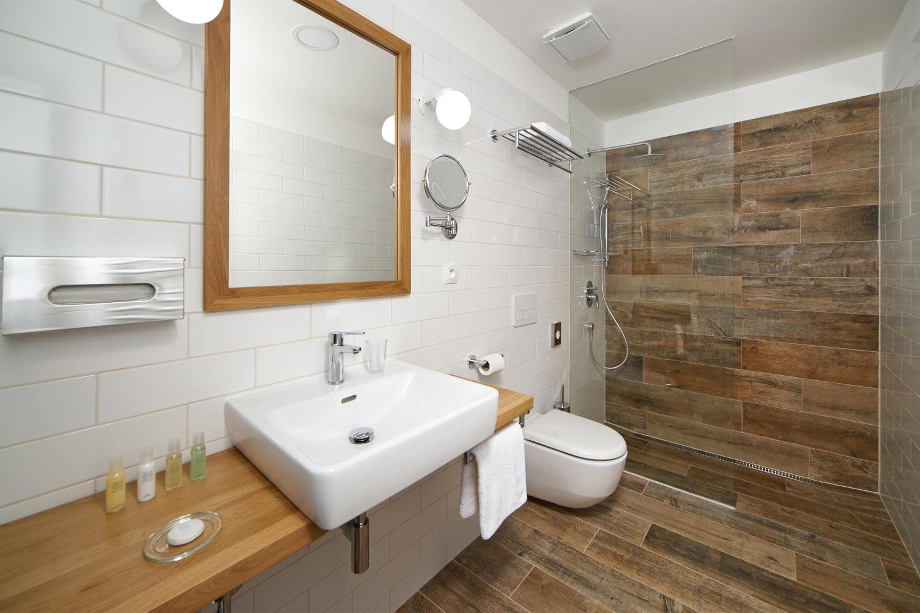 Special Offer - Superior Double Room with Balcony and Forest View with Romantic Package