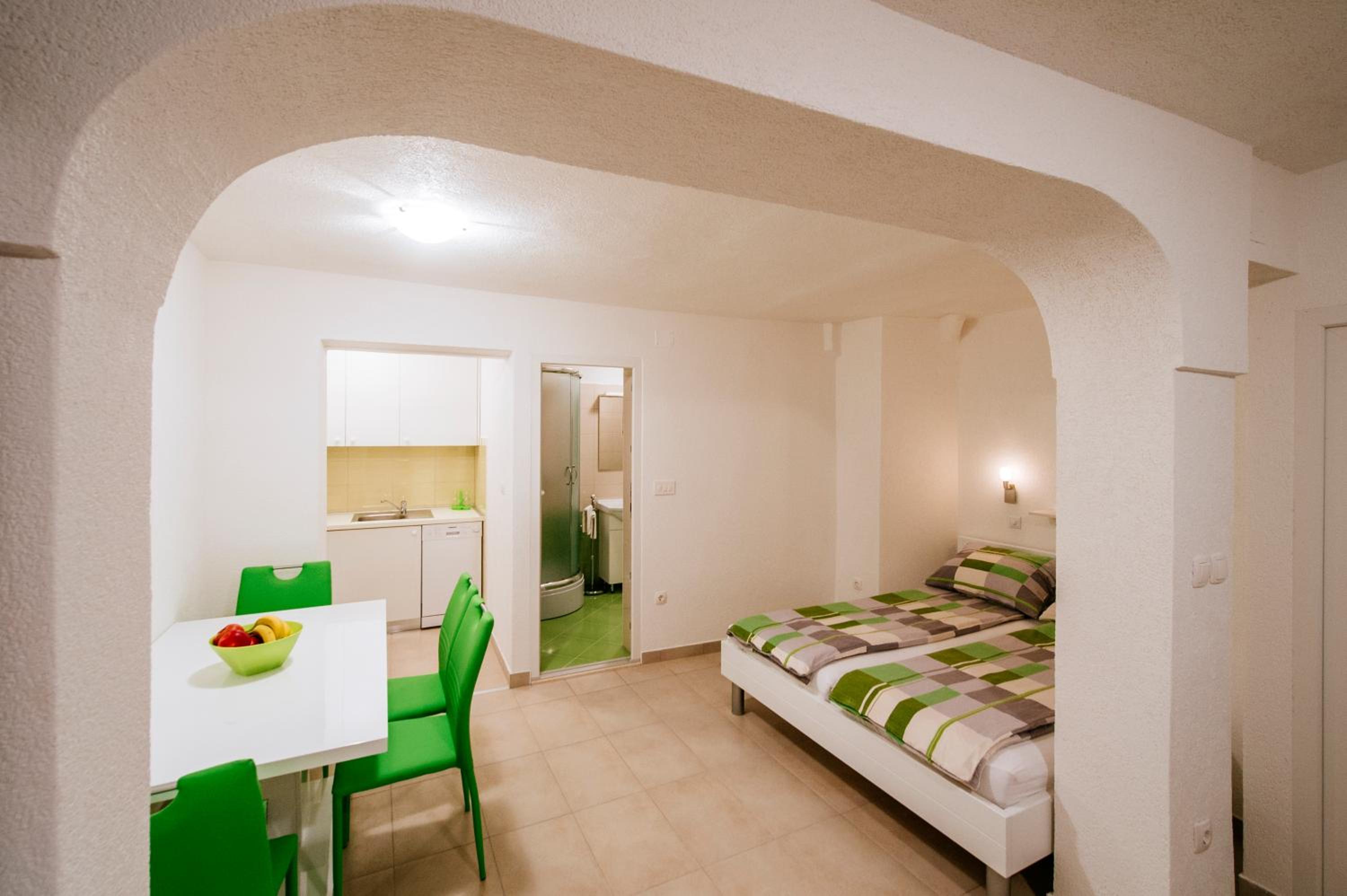 Studio Apartment photo 1