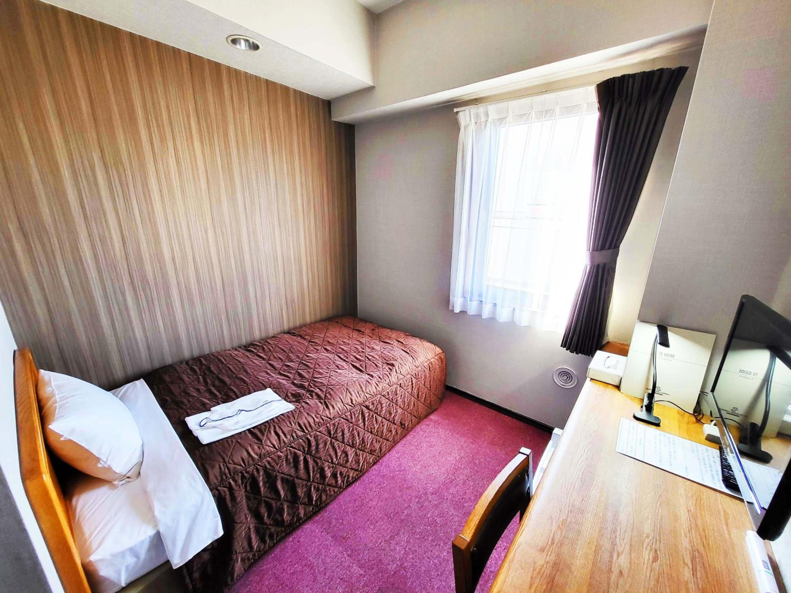 Economy Single Room - Non-Smoking