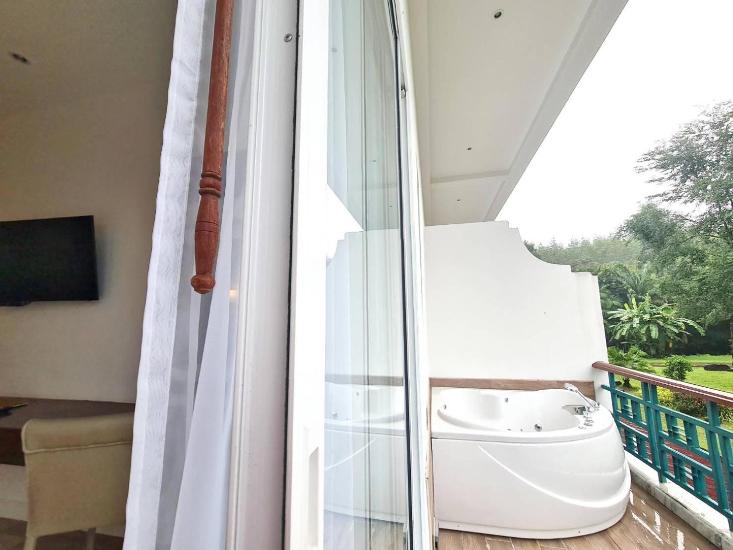 The Valley Deluxe  Garden View Room photo 2