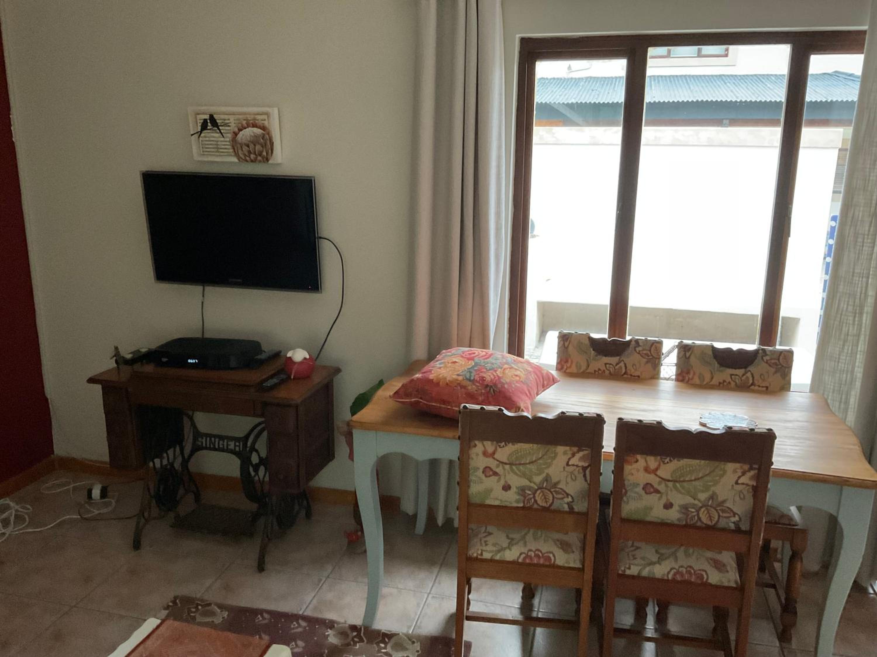 Two-Bedroom House photo 1
