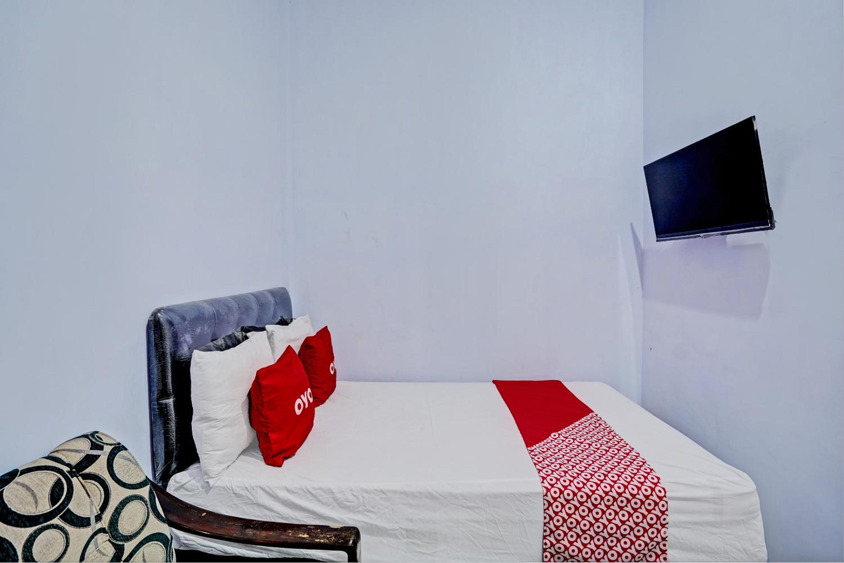 Standard King Room - Photo 1