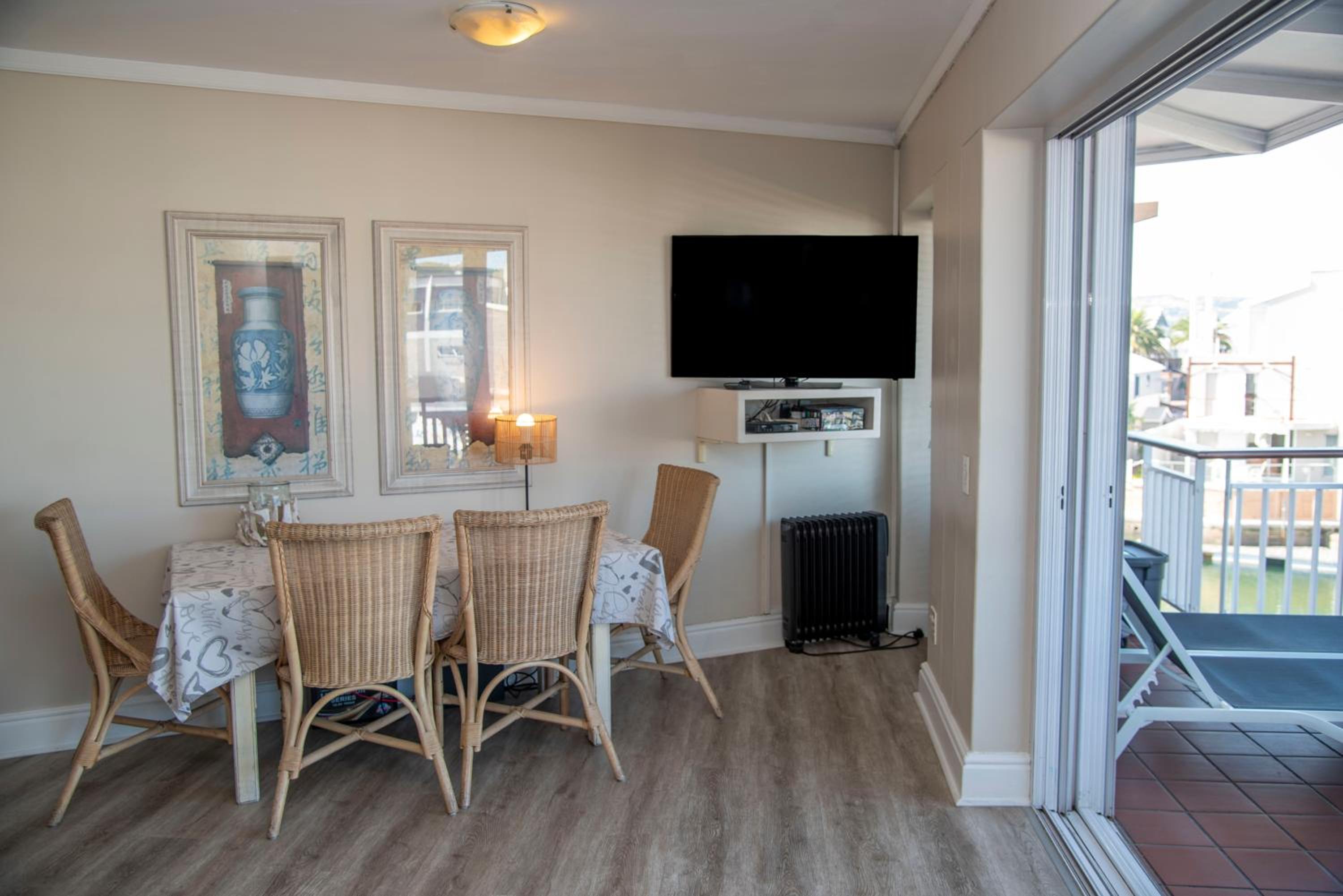 Two-Bedroom Apartment - Photo 40