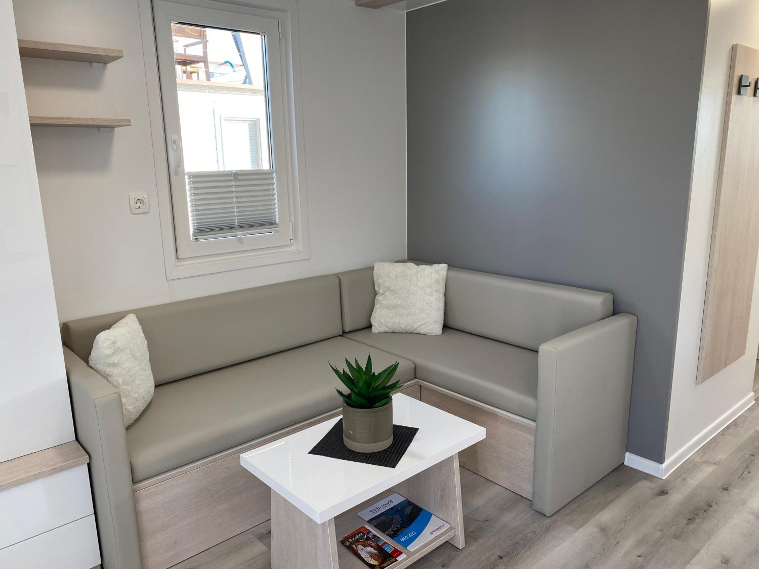 Apartment With Sea View photo 3