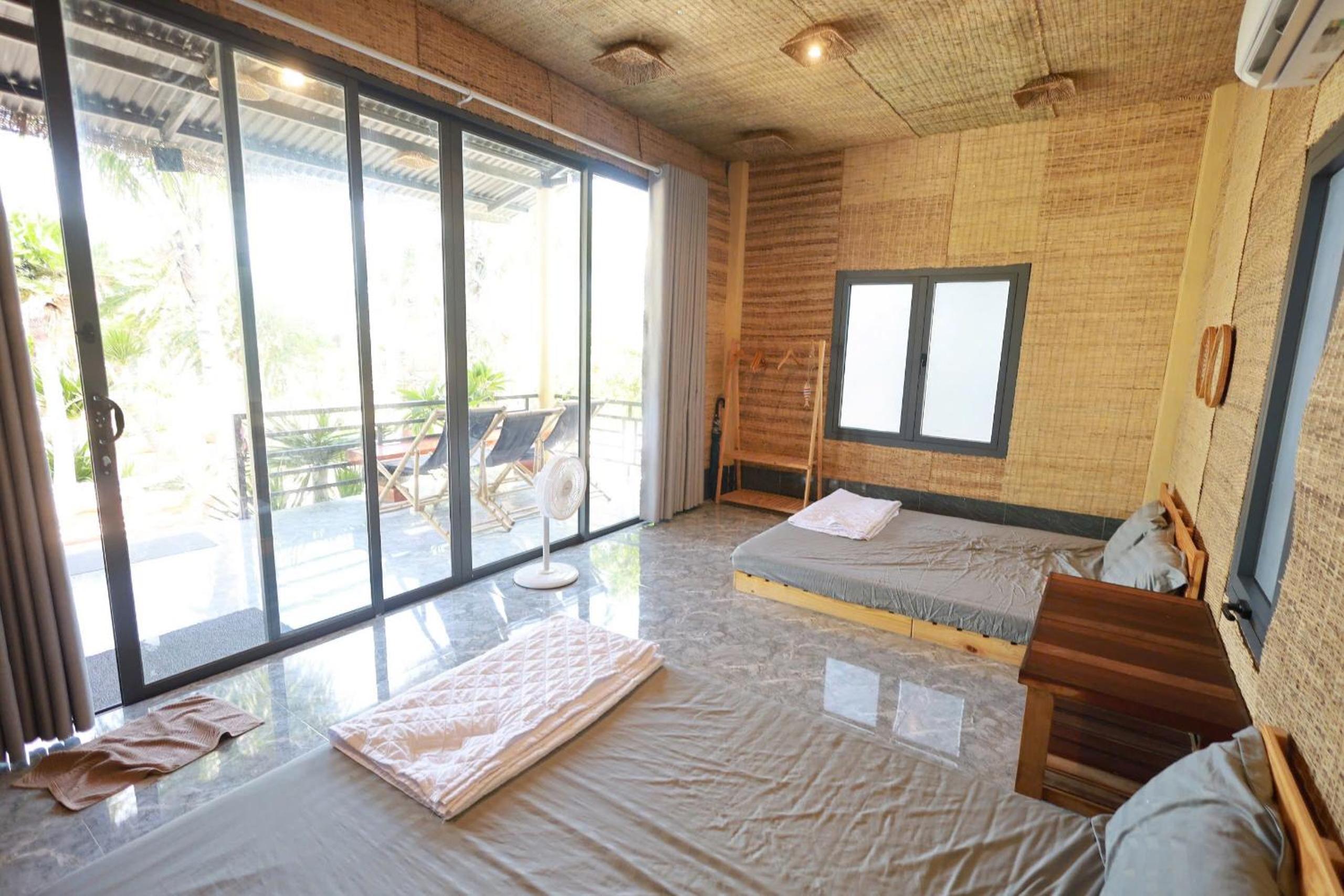 Family Room with Garden View photo 1